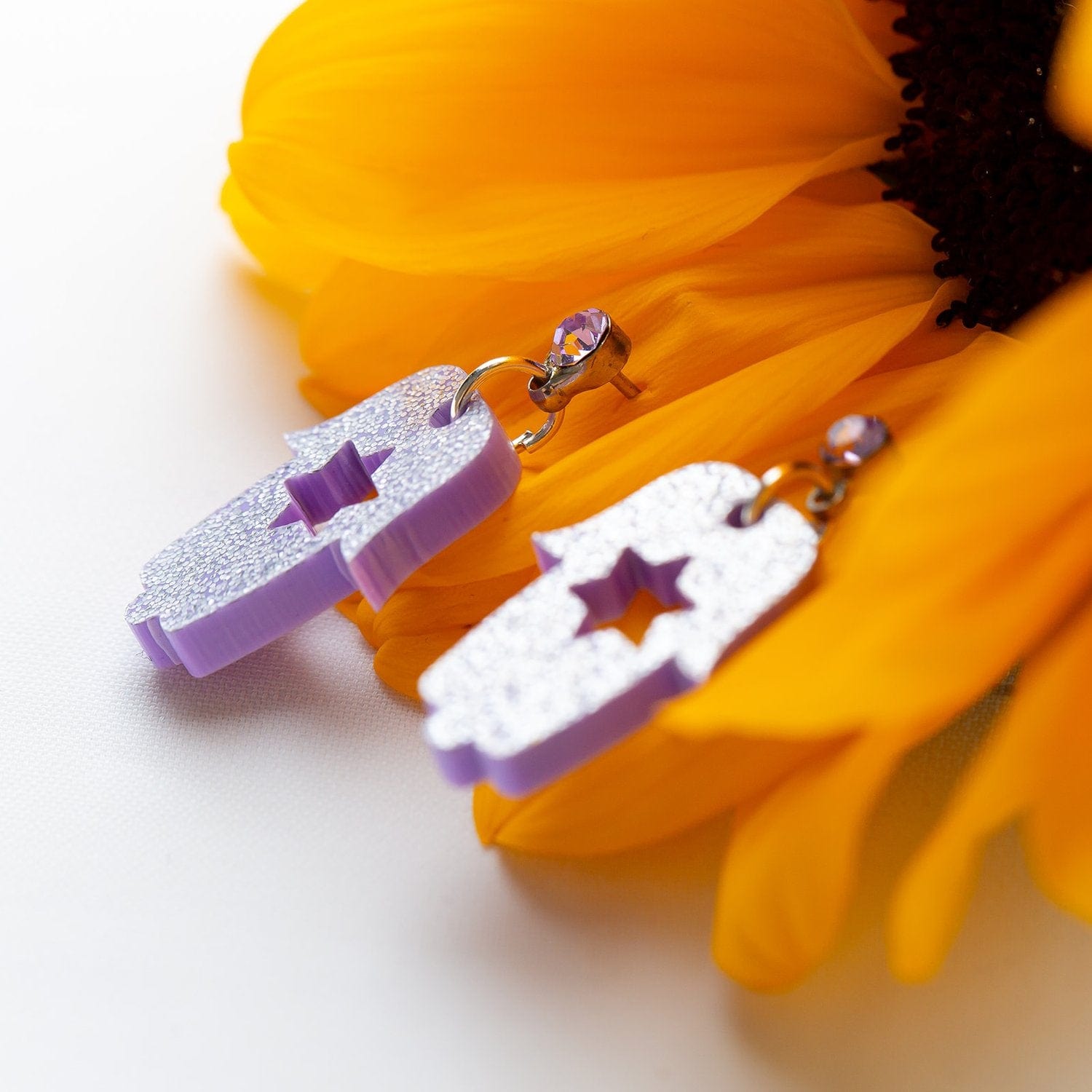Lavender Bat Mitzvah Mini Hamsa Dangle Earrings、mySite、topwebapps