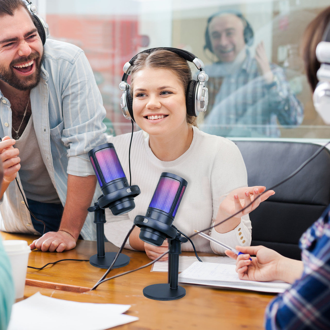 Laser RGB Gaming Microphone - Cardioid, Pop Filter, & Headphone Jack (Black)、mySite、camillekostekn