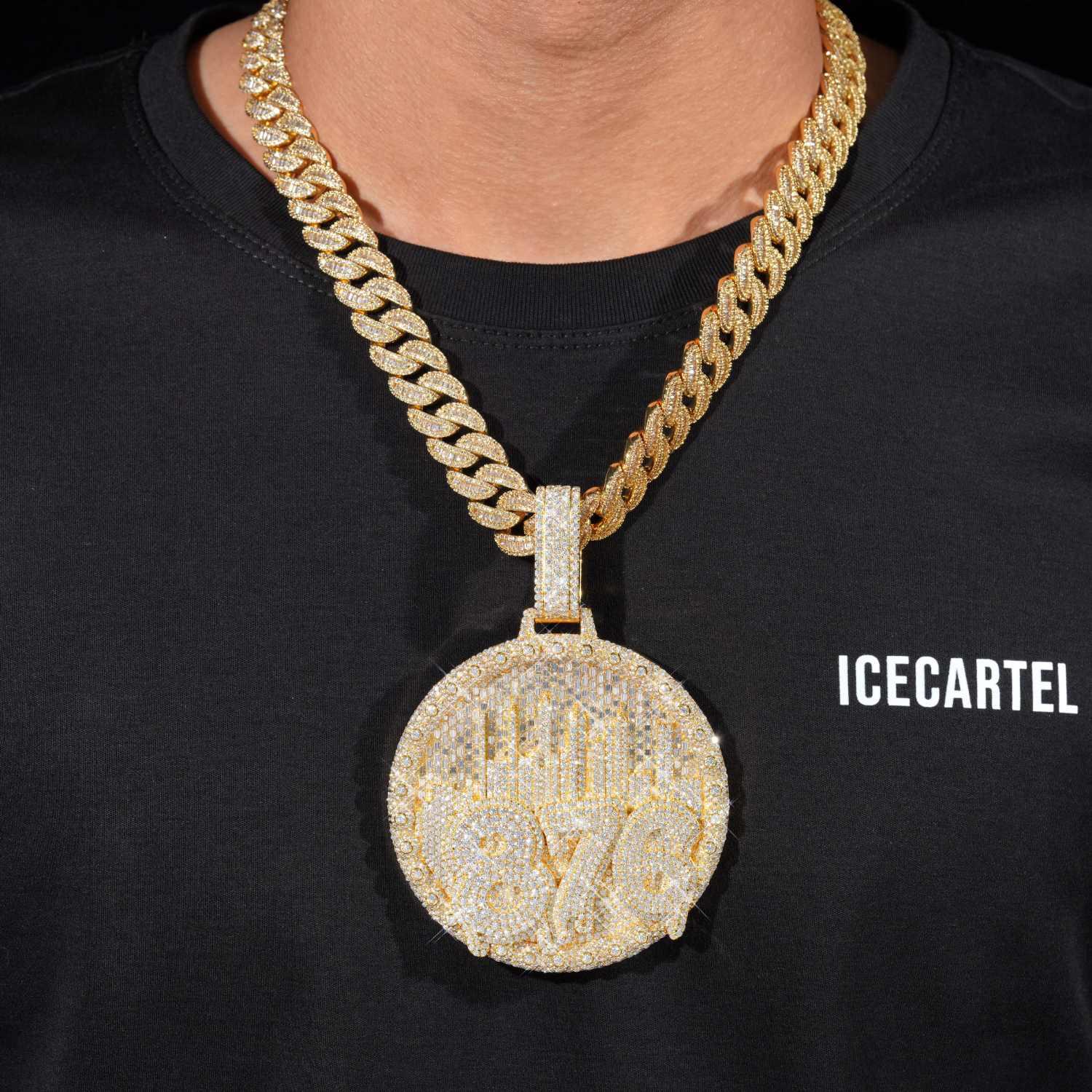 876 Custom Moissanite Circle Pendant 14K Gold、mySite、hinf8tx79