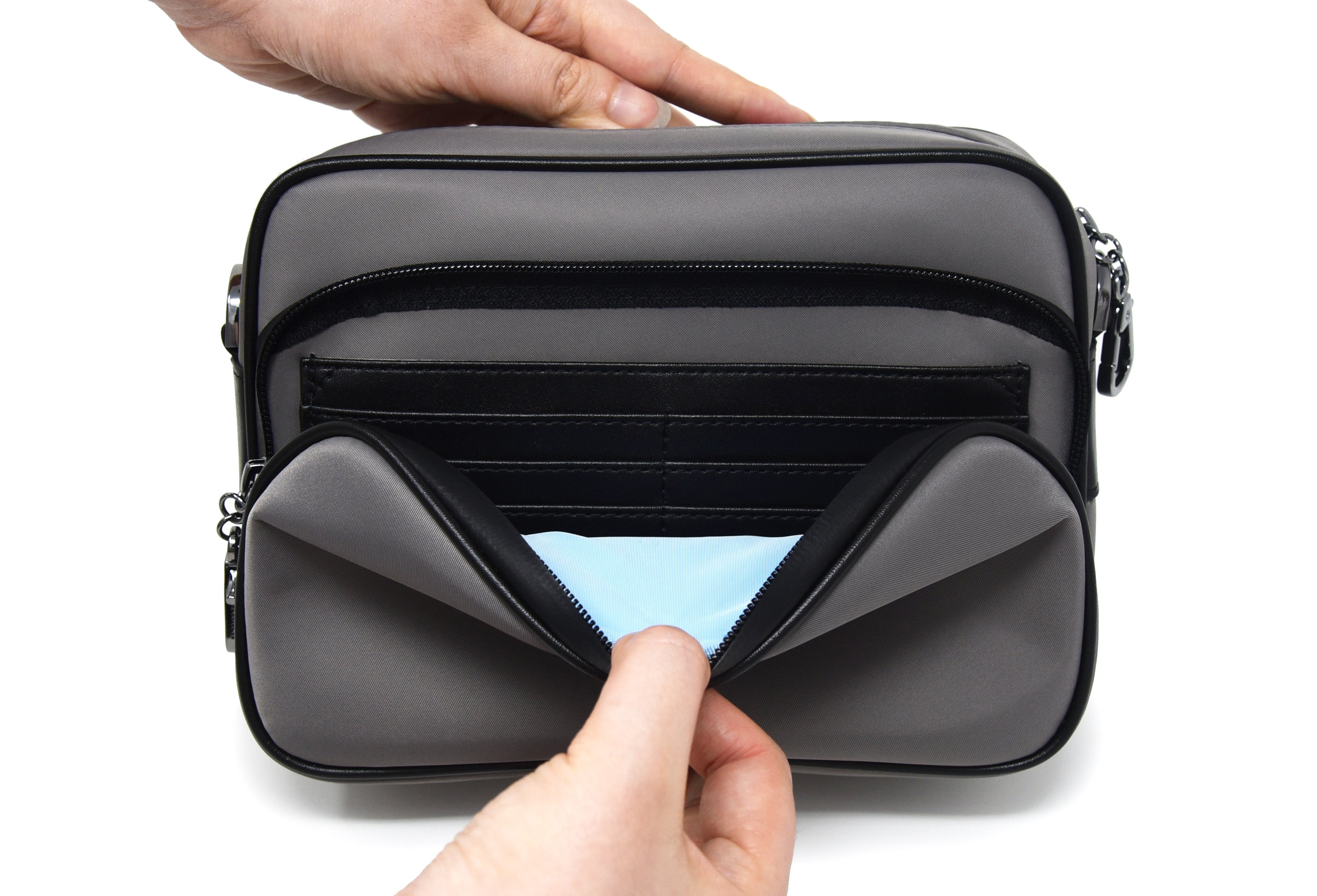 Crissy Full Crossbody with Locking Clasps Strap、mySite、garagedoors4me