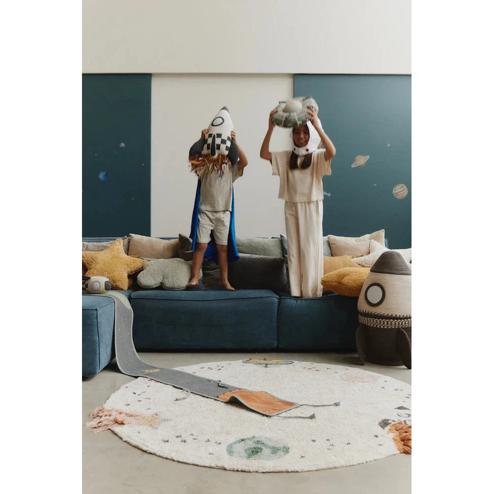 Lorena Canals Rocket Knitted Cushion、mySite、gigharbornorthrealestate