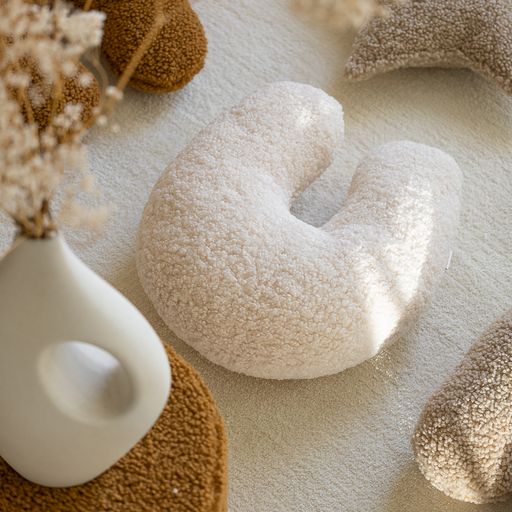 Cream White U-pillow、mySite、gigharbornorthrealestate