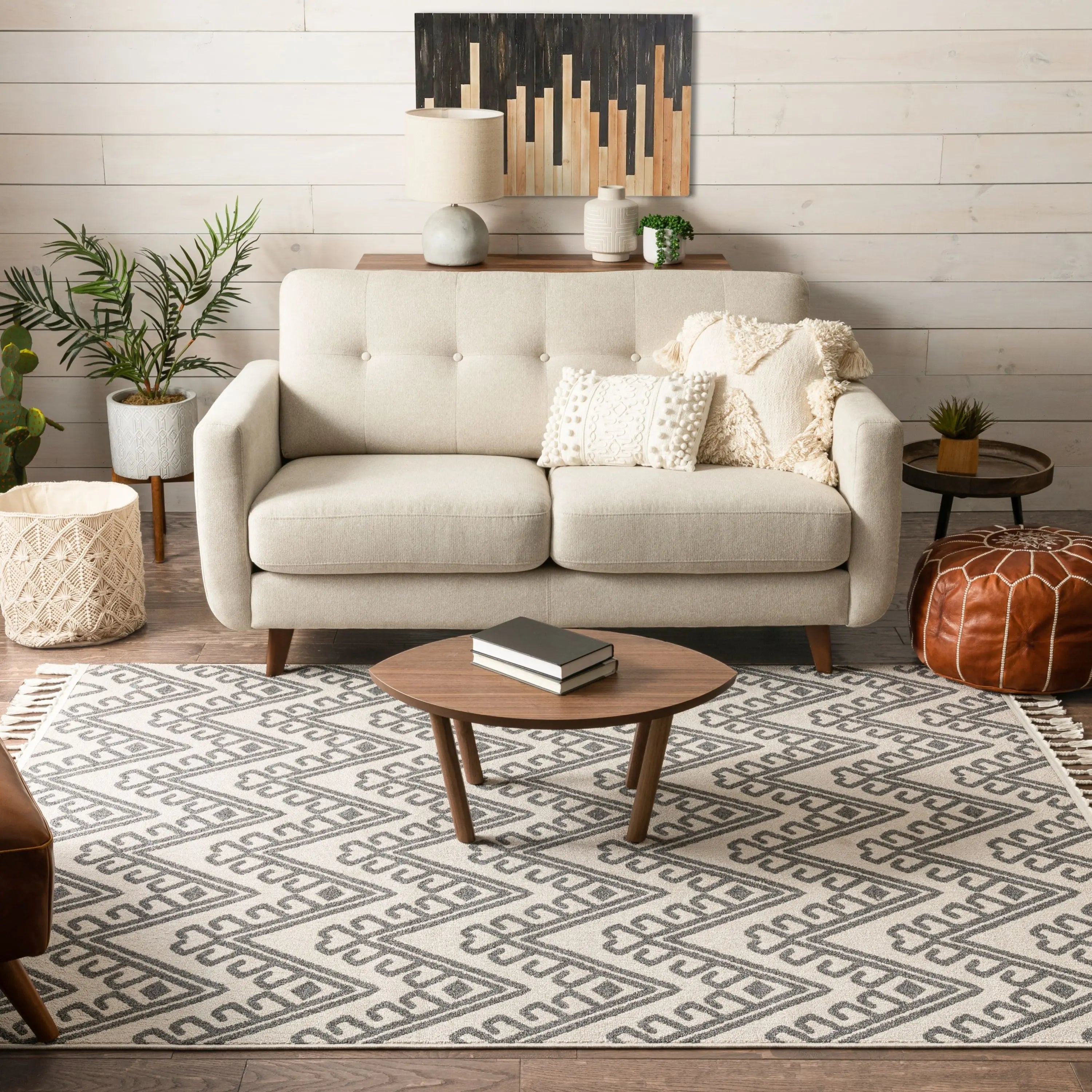 Tico Geometric Tribal Beige 5'3 x 7'3 Kilim-Style Rug、mySite、gigharbornorthrealestate