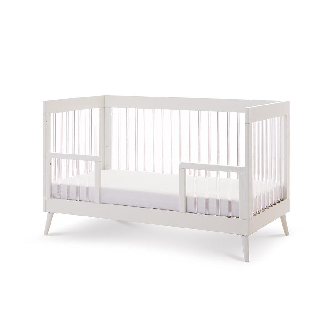  Obaby Maya Cot Bed - Scandi White + Acrylic、mySite、merchandisen