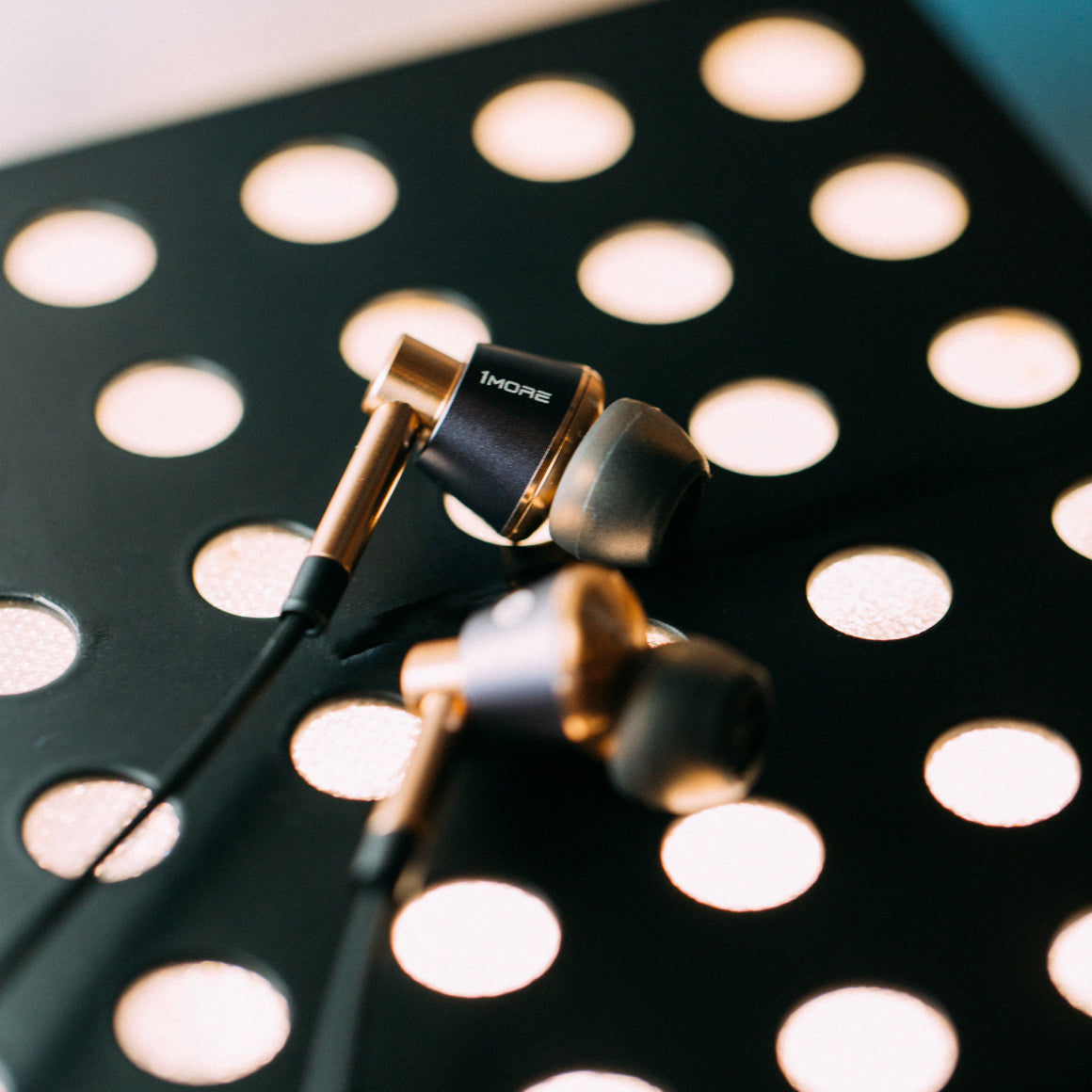  1MORE - Triple Driver、mySite、merchandisen