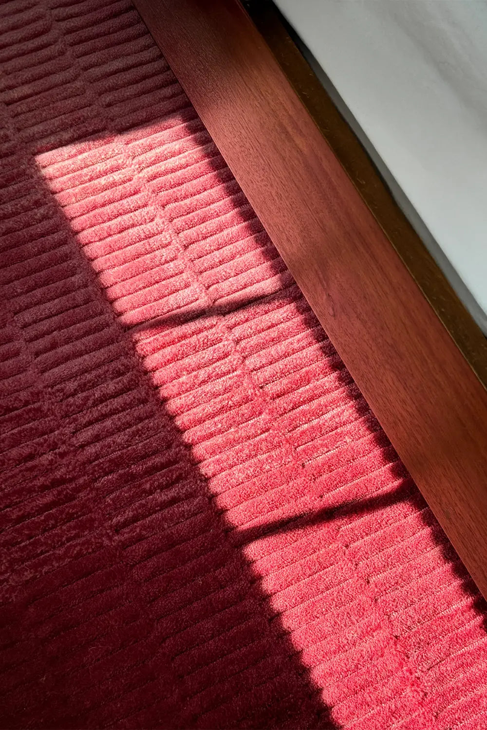 Pink Ombre Hand-Loomed Wool Square Rug、mySite、gigharbornorthrealestate