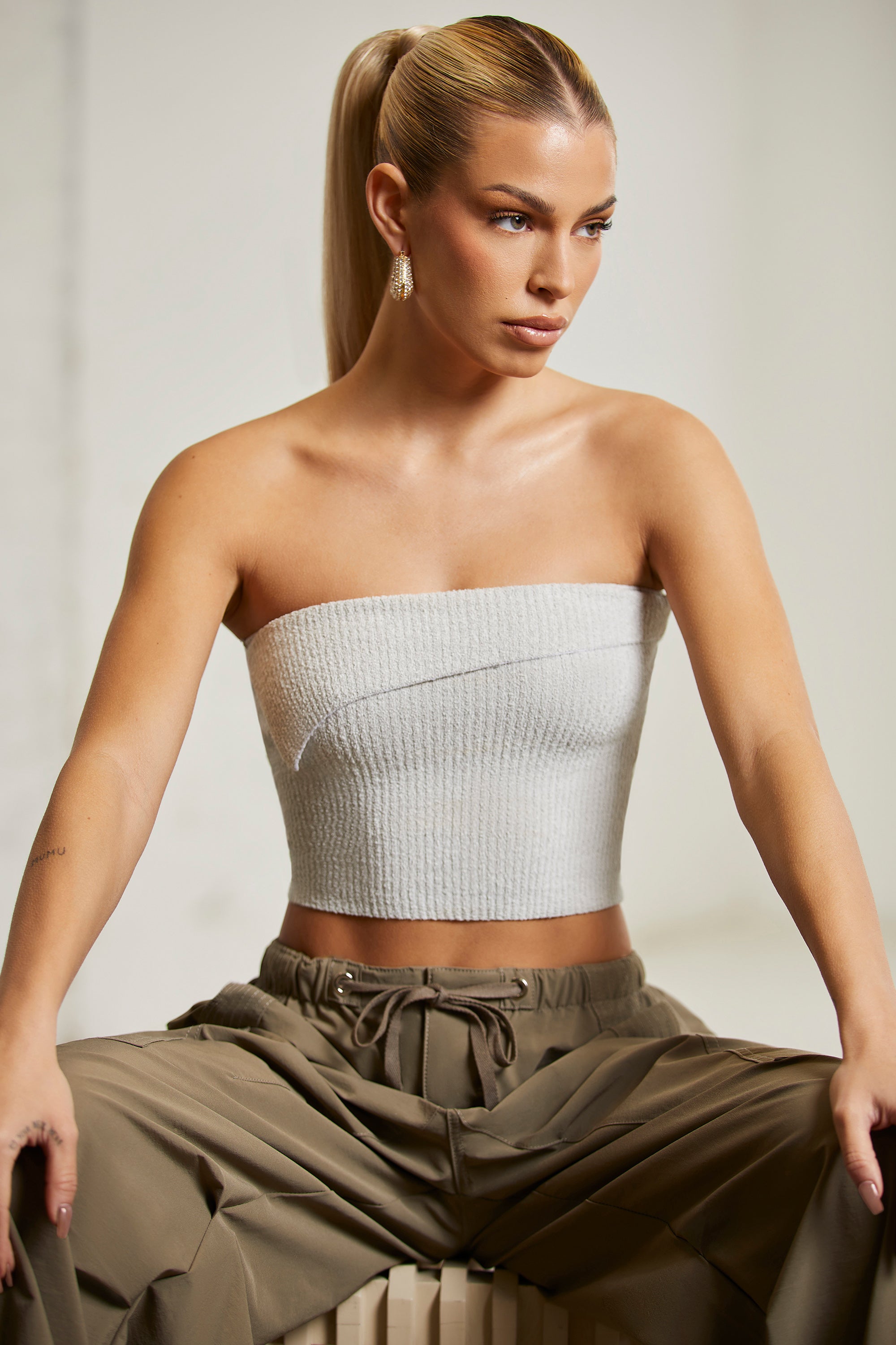 Overlap Bandeau Crop Top in Grey、mySite、solidvoid