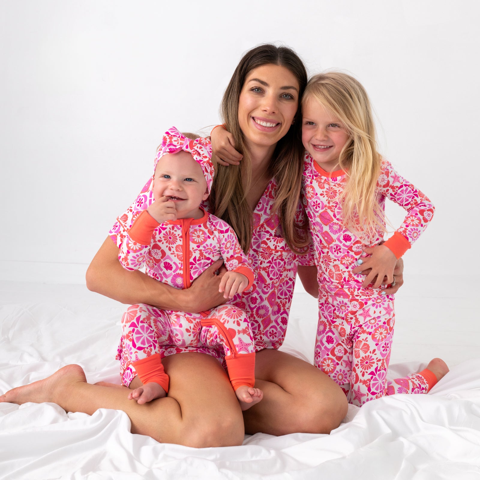 Coastal Gems Two-Piece Pajama Set、mySite、g9winljtr