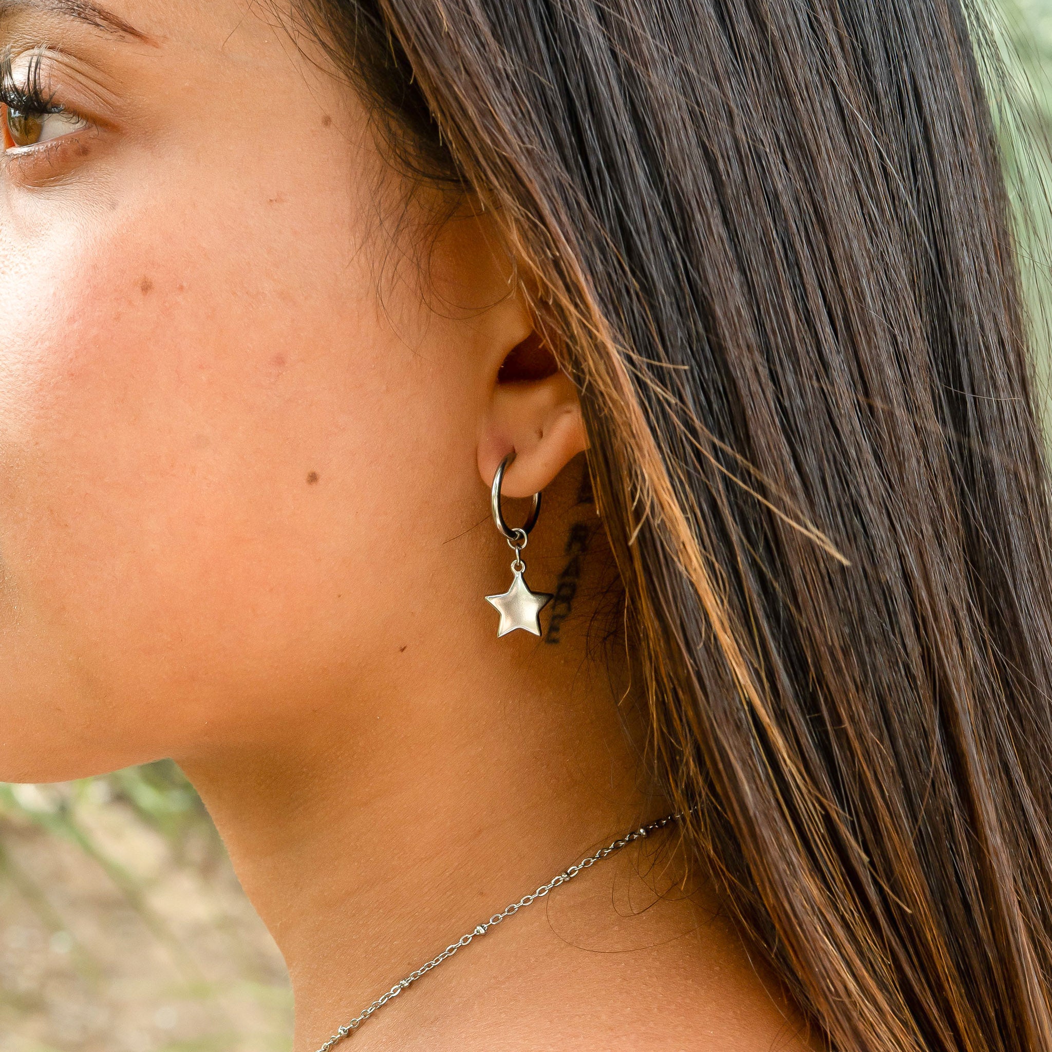 18K Gold PVD Stainless Steel Star Huggie Earrings / ERJ0070、mySite、dreamappss