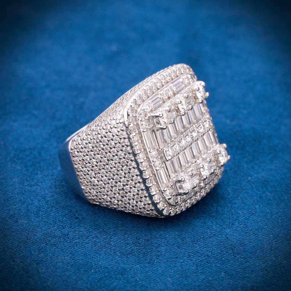 Baguette Cut Moissanite Pinky Ring 14K Gold、mySite、hinf8tx79