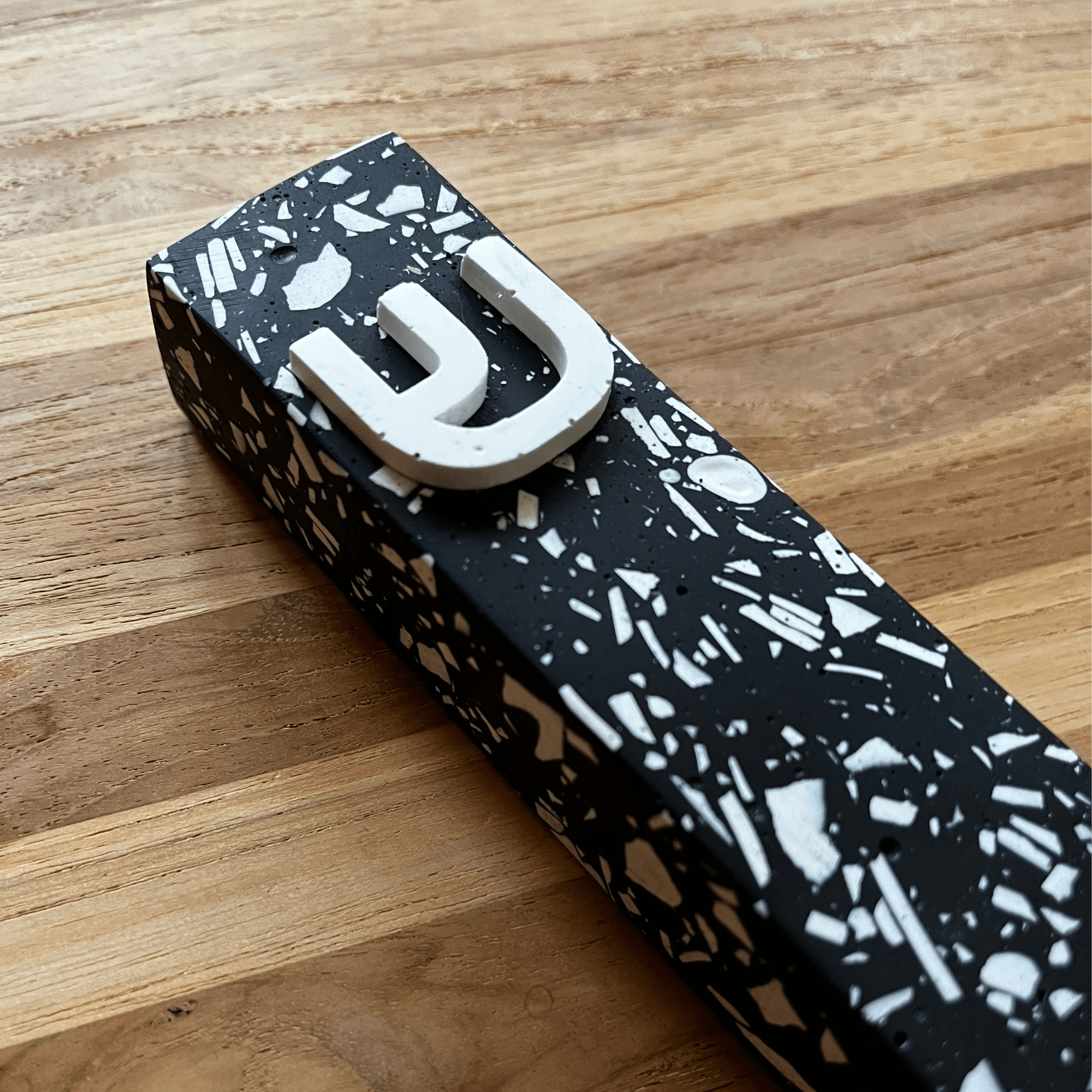 Starry Night Black and White Terrazzo Mezuzah、mySite、topwebapps