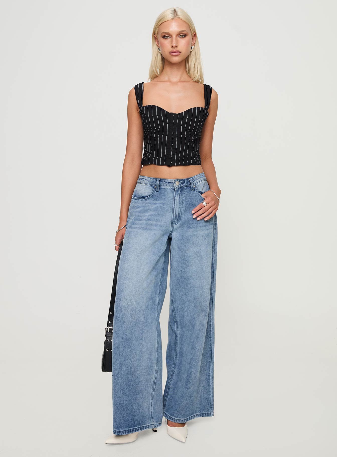 Feed The Fire Top Black、mySite、solidvoid