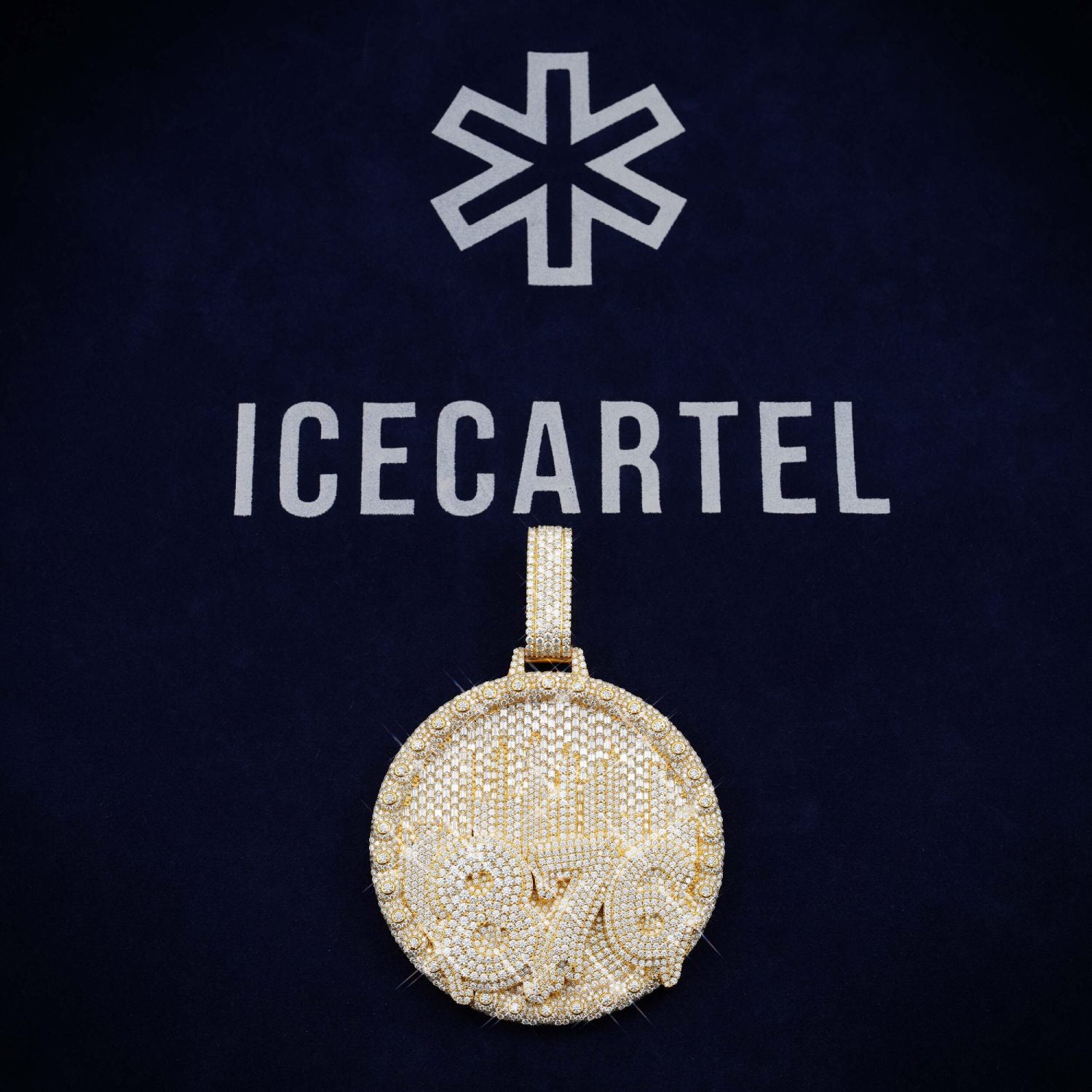 876 Custom Moissanite Circle Pendant 14K Gold、mySite、hinf8tx79