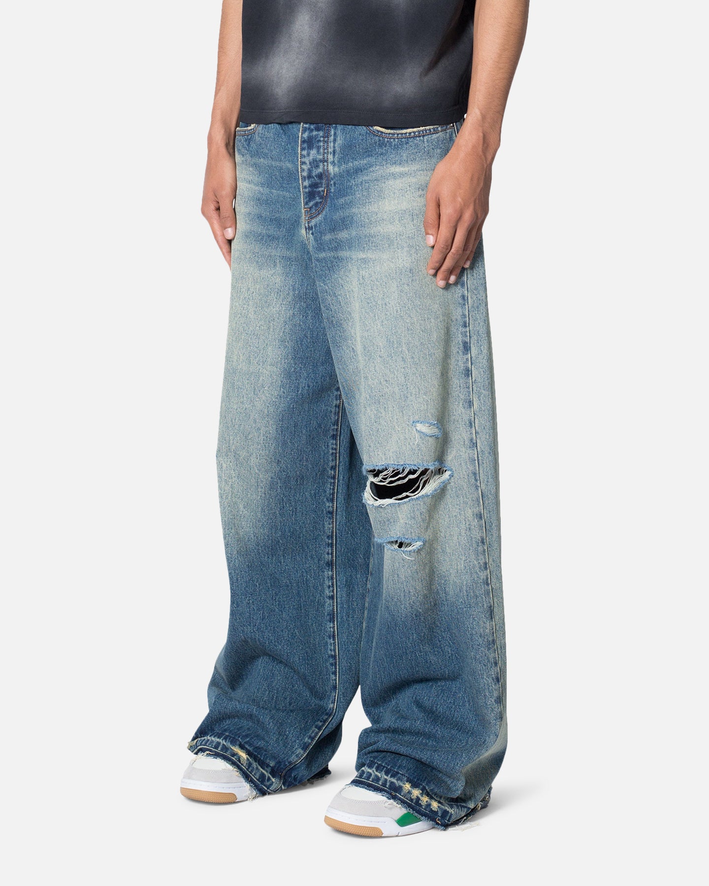 {product_title} - {shop_name}