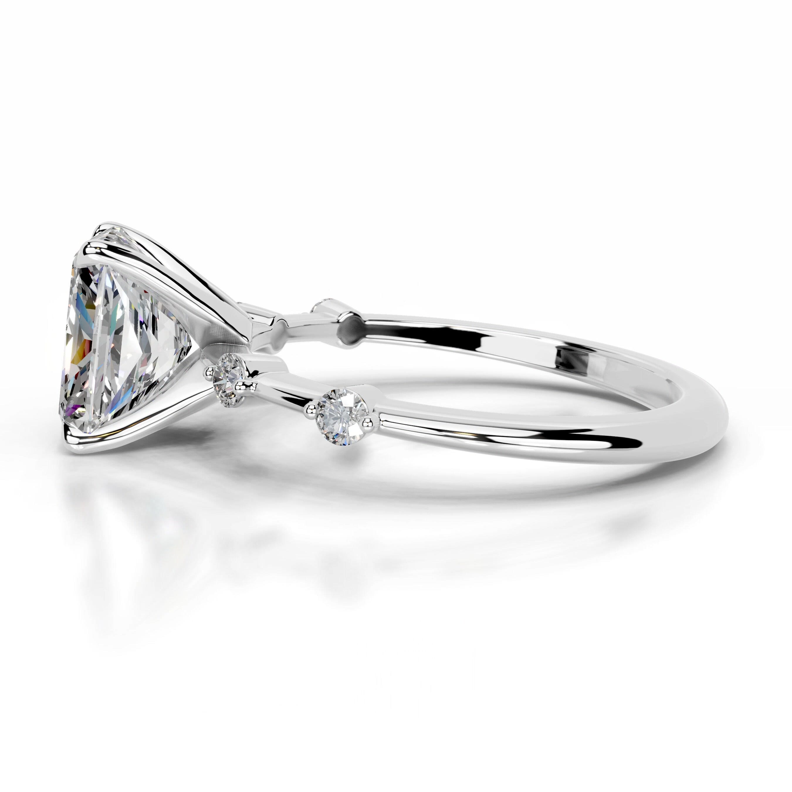 Liv Moissanite & Diamond Ring - 18K White Gold、mySite、hinf8tx79