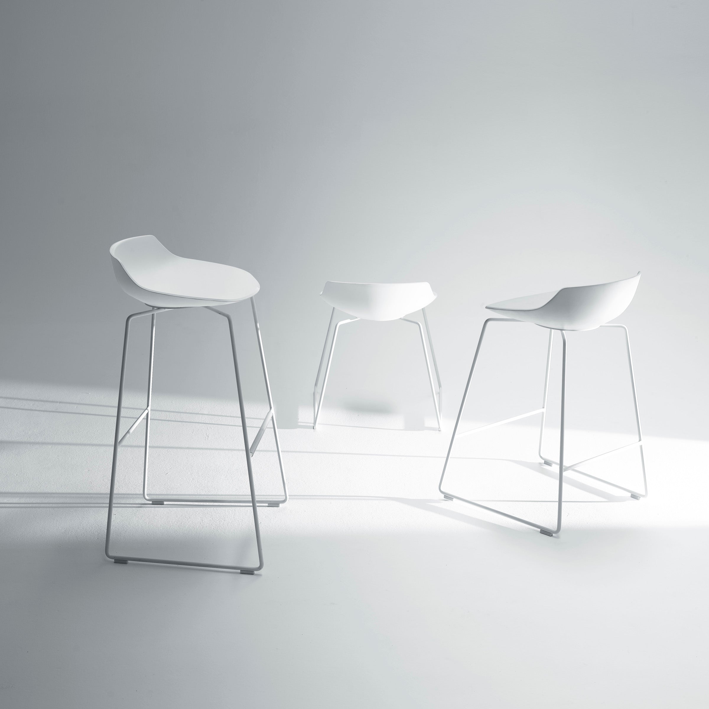Outdoor Stool FLOW STOOL by Jean Marie Massaud for MDF Italia、mySite、neckold