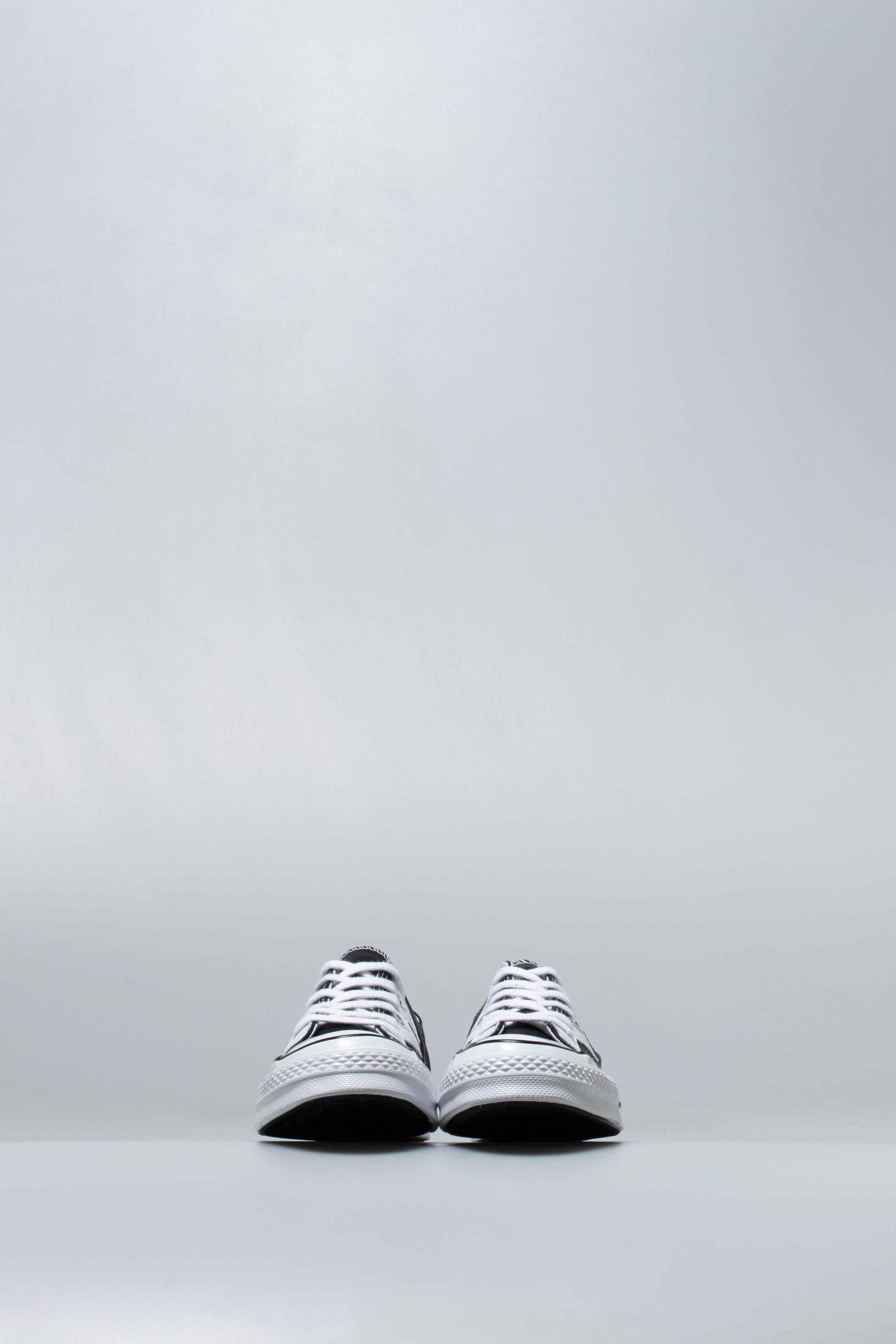 Chuck 70 Mission Ox Womens Lifestyle Shoe - Black/White、mySite、dreamappss