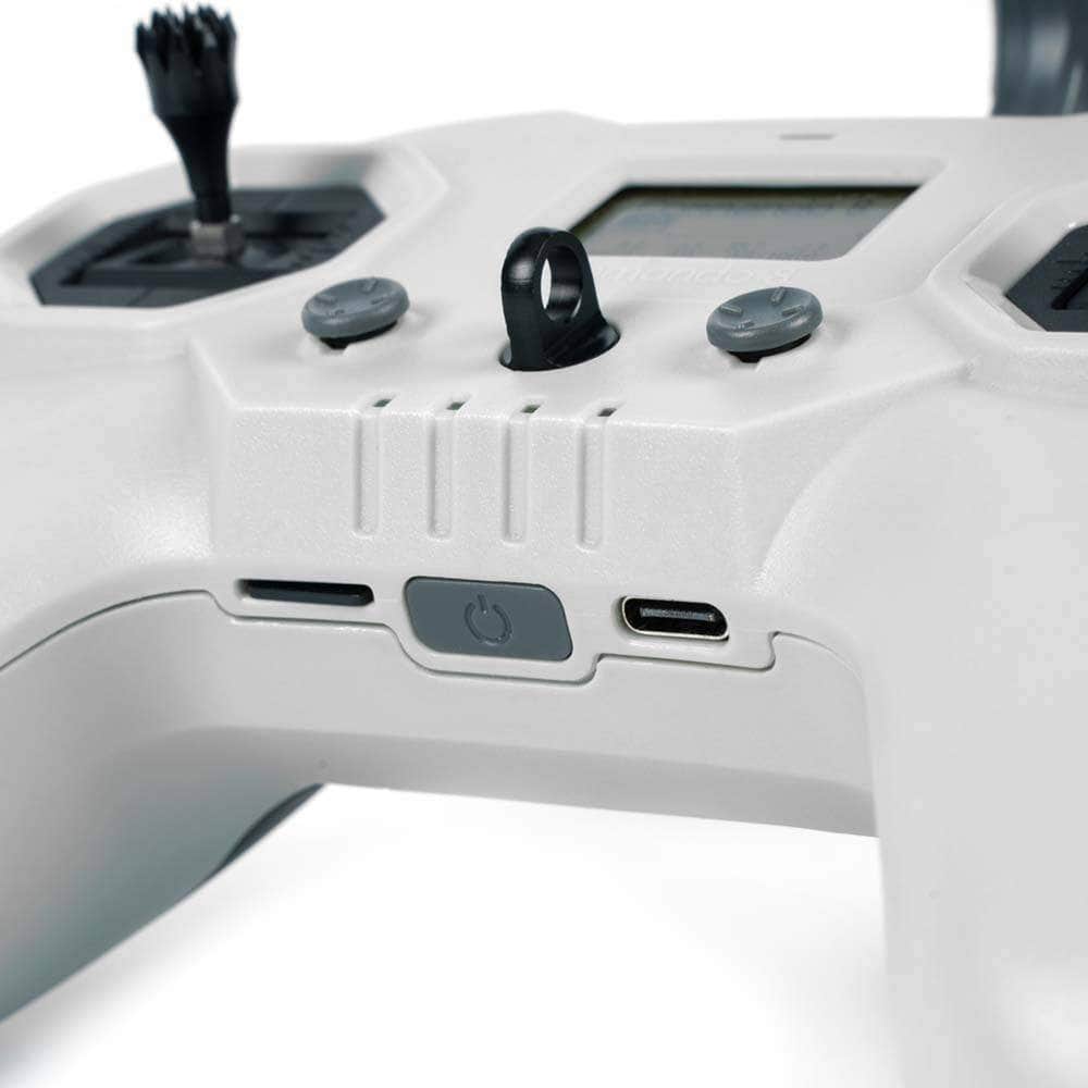  IFlight Commando 8 RC Transmitter - ELRS 2.4Ghz、mySite、merchandisen