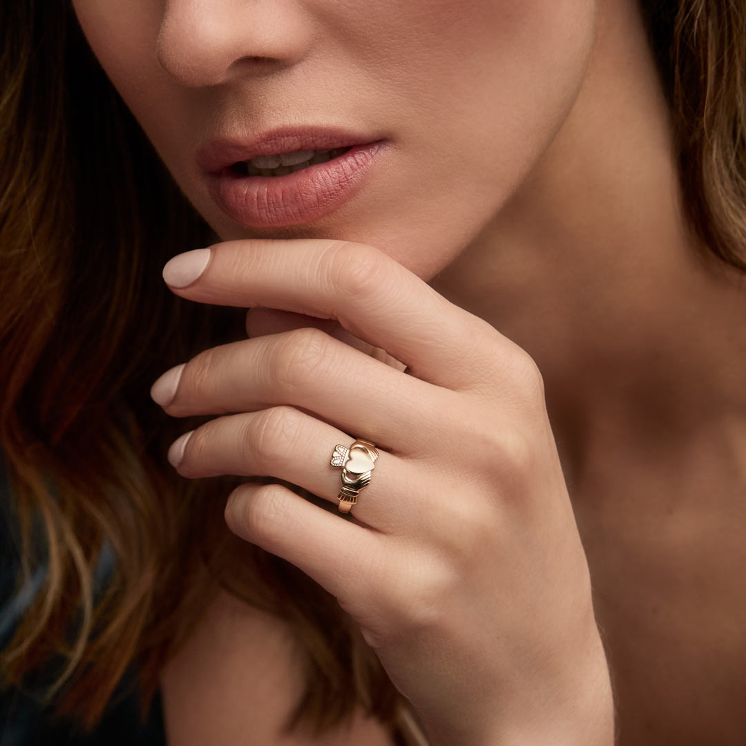  Light Weight Gold Claddagh Ring