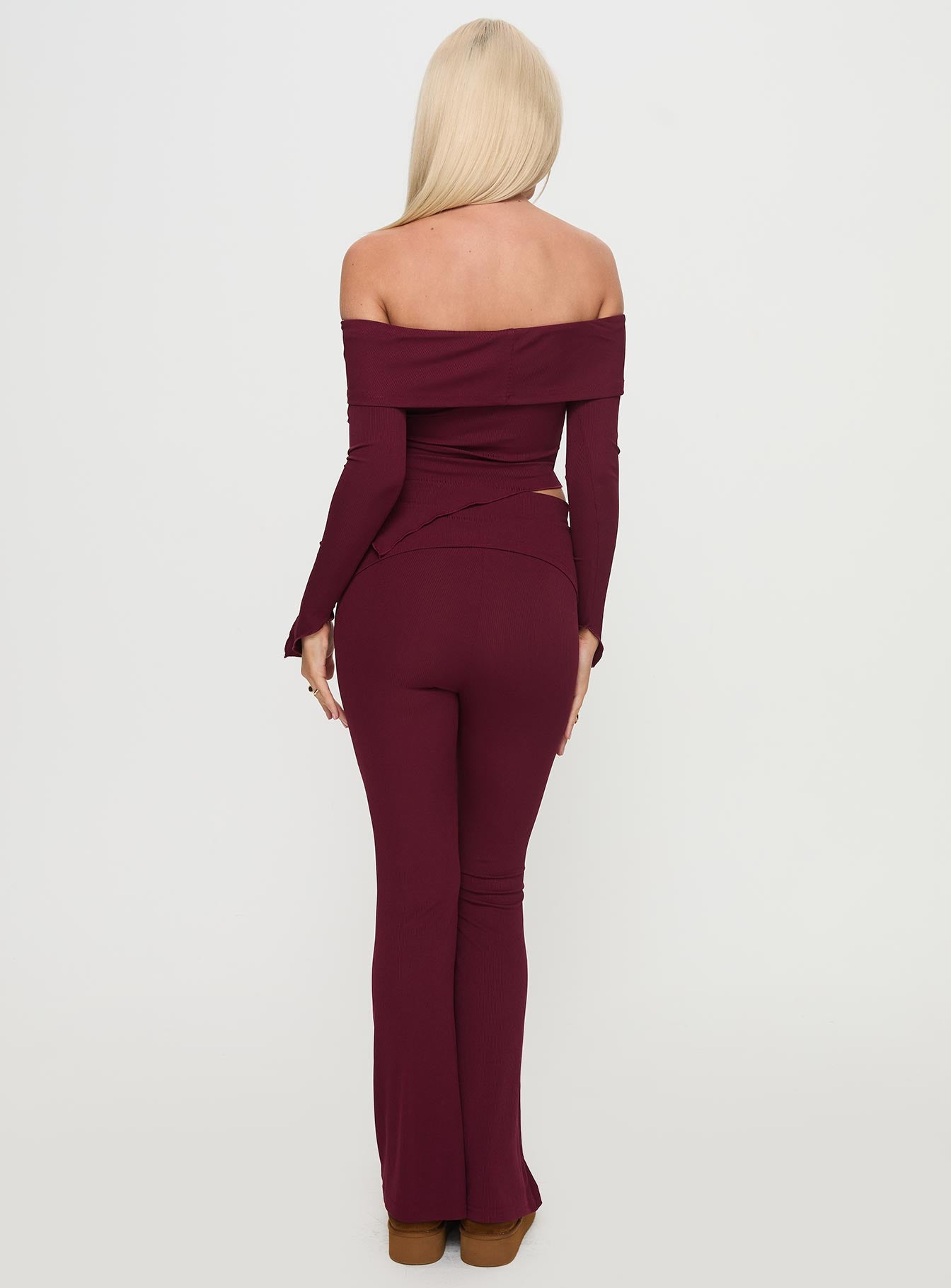 Outta Town Set Burgundy、mySite、solidvoid