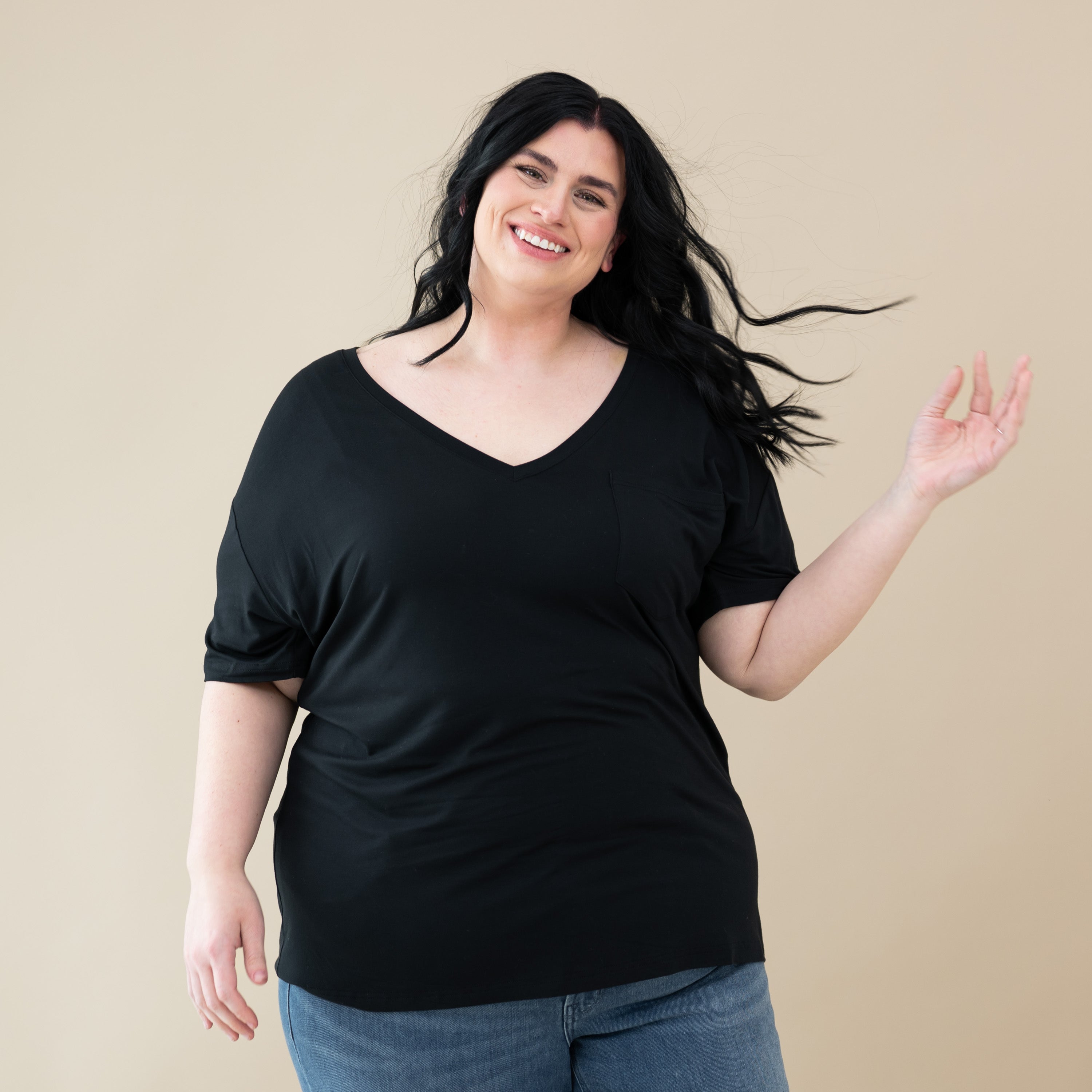  Women’s Relaxed Fit V-Neck in Midnight、mySite、layawaytickets