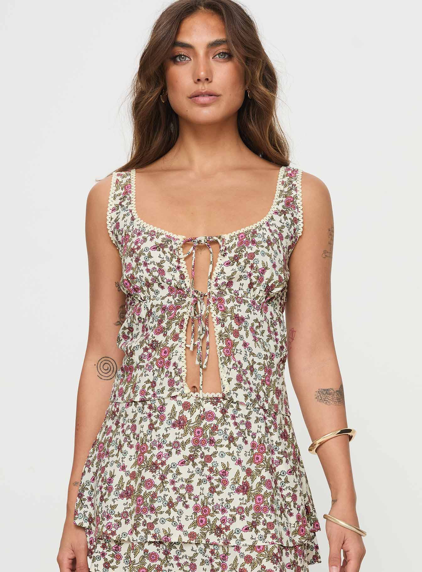 Esau Top Multi、mySite、solidvoid