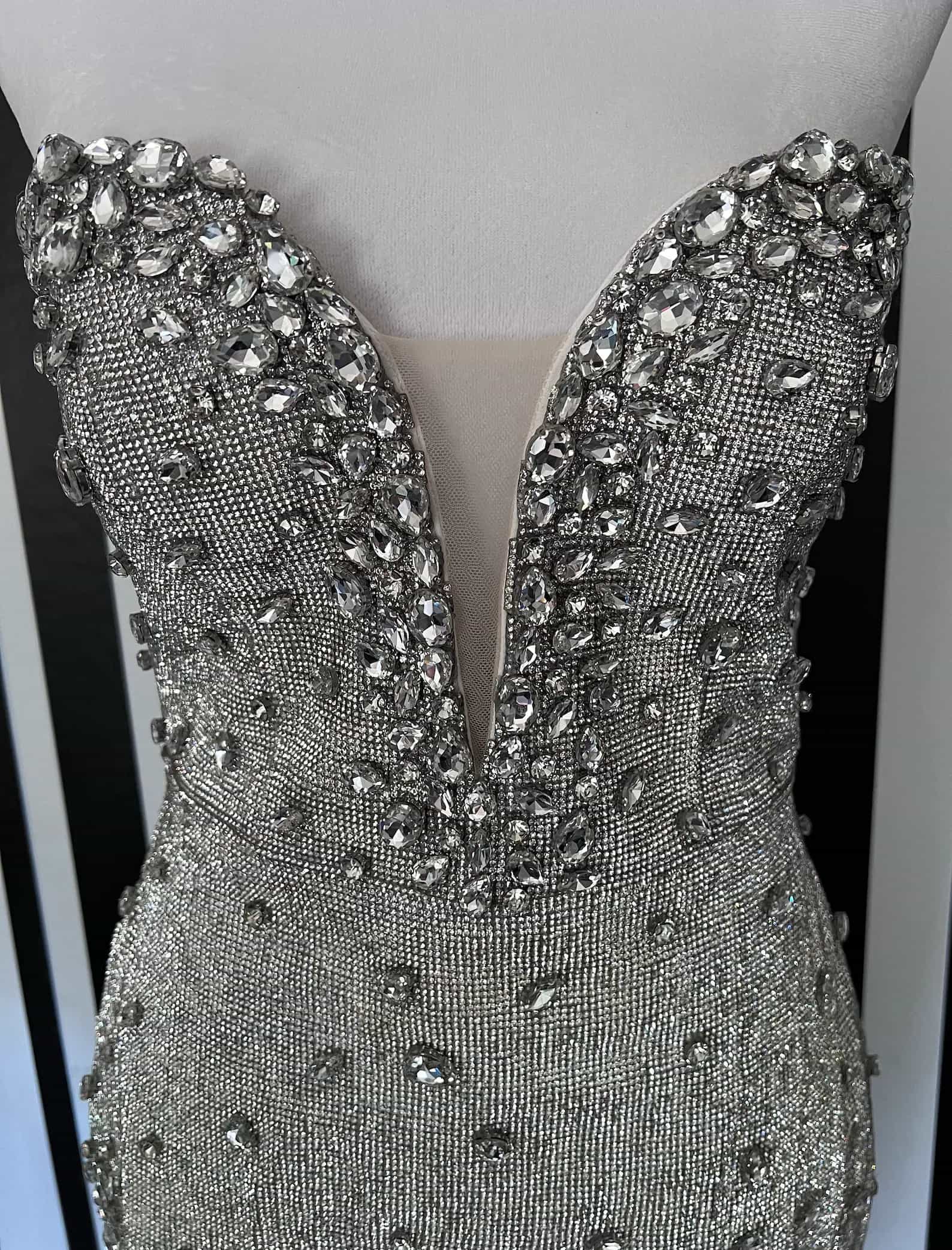 {product_title} - {shop_name}