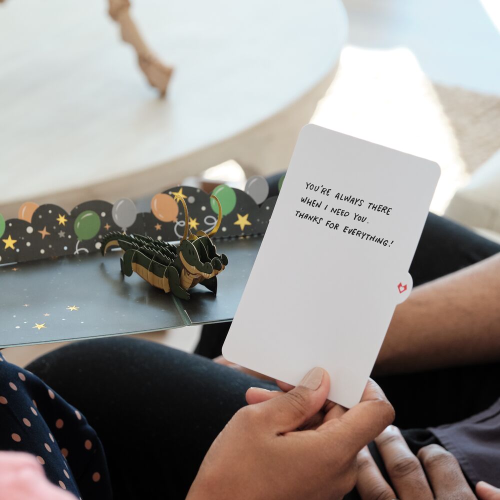 Marvel's Loki Glorious Birthday Pop-Up Card、mySite、solidvoid