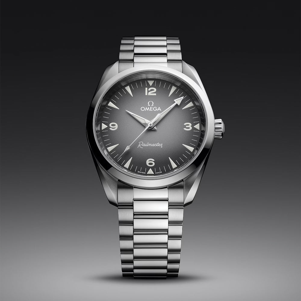  Seamaster Railmaster Co-Axial Master Chronometer 38mm - Grey on Bracelet
