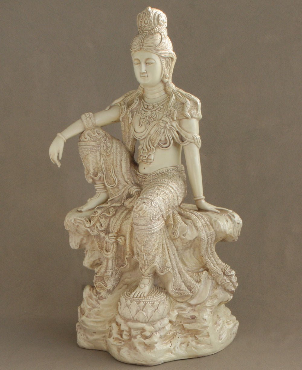 Water and Moon Kuan Yin Statue in Stone Finish, 18 Inches Tall、mySite、topwebapps