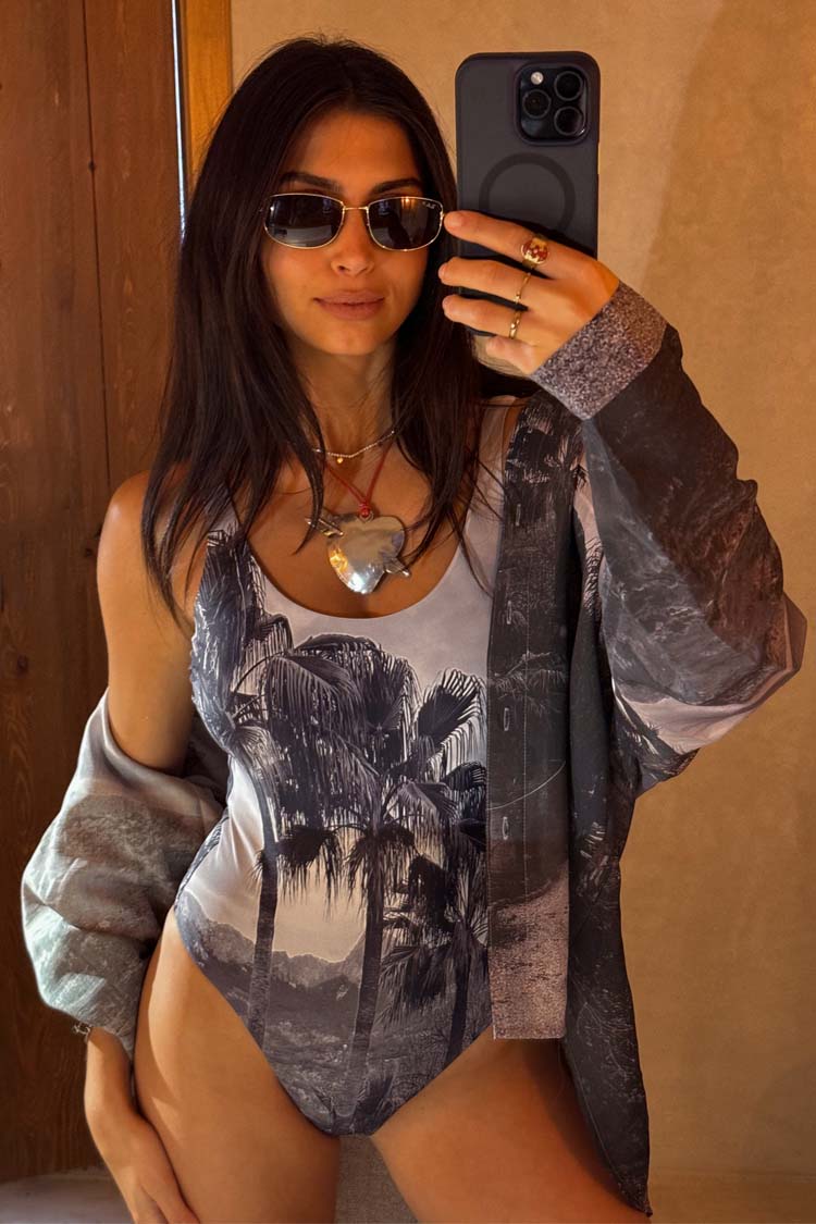 Mallorca Cristi Shirt、mySite、solidvoid