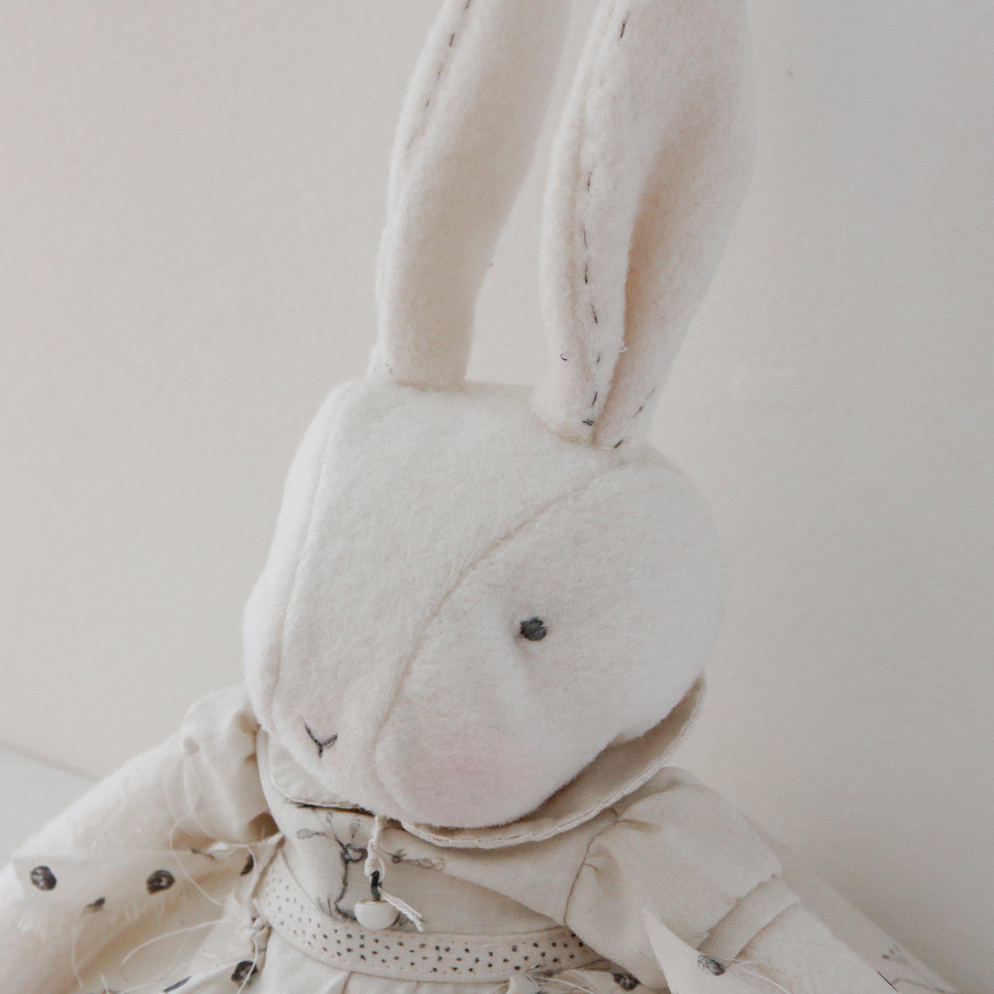 RETIRED - Hutch Studio Original - Ariel Bunny - One of A Kind、mySite、g9winljtr