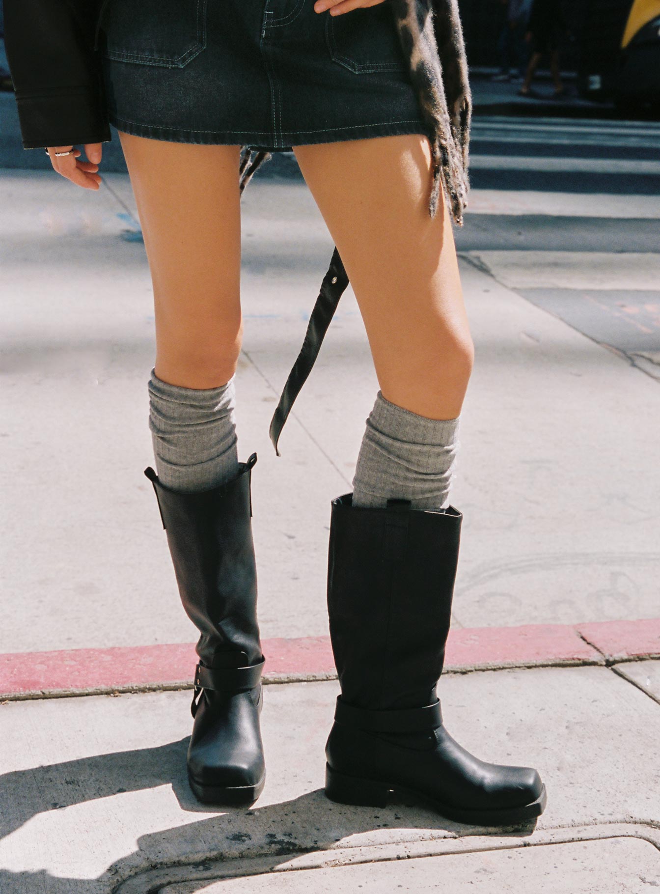 Apatow Knee High Socks Grey、mySite、solidvoid