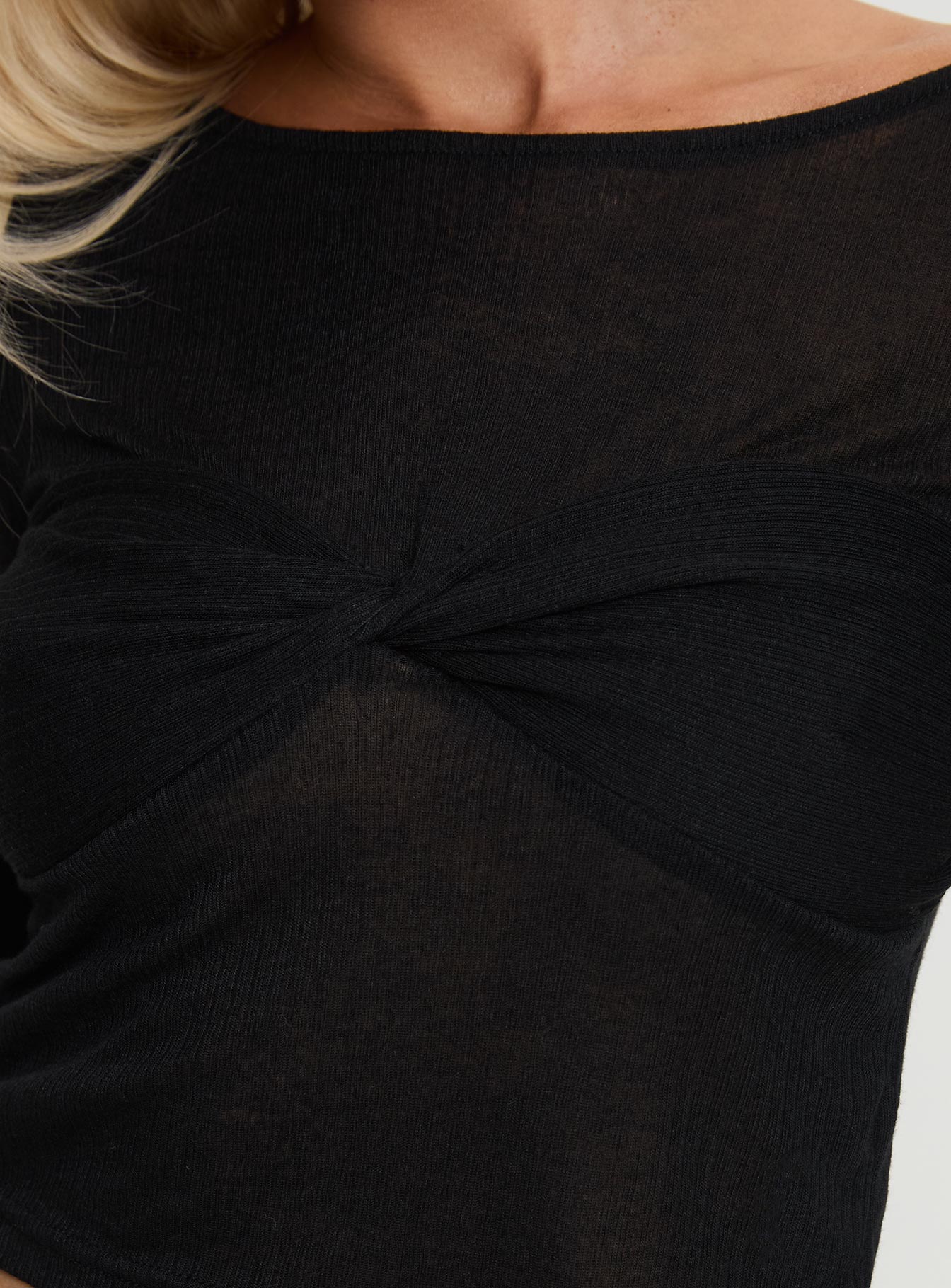 November Long Sleeve Top Black、mySite、solidvoid