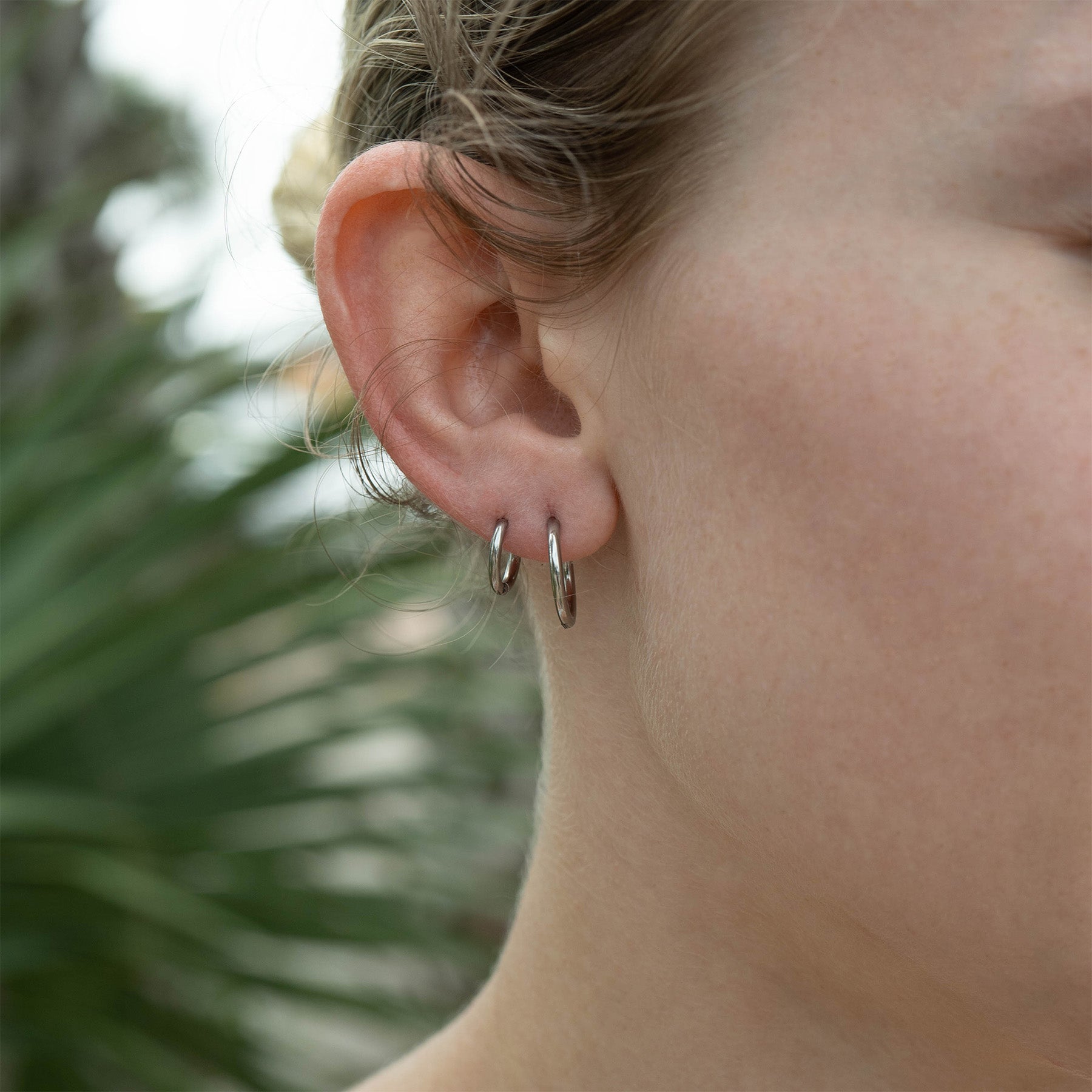 18K Gold PVD Stainless Steel Classic Hoop Huggie Earrings / ERJ0021、mySite、dreamappss