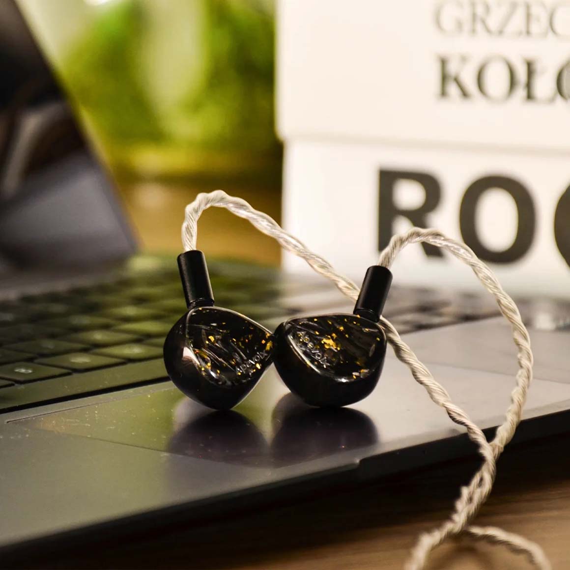  Apevoix - Grit、mySite、merchandisen