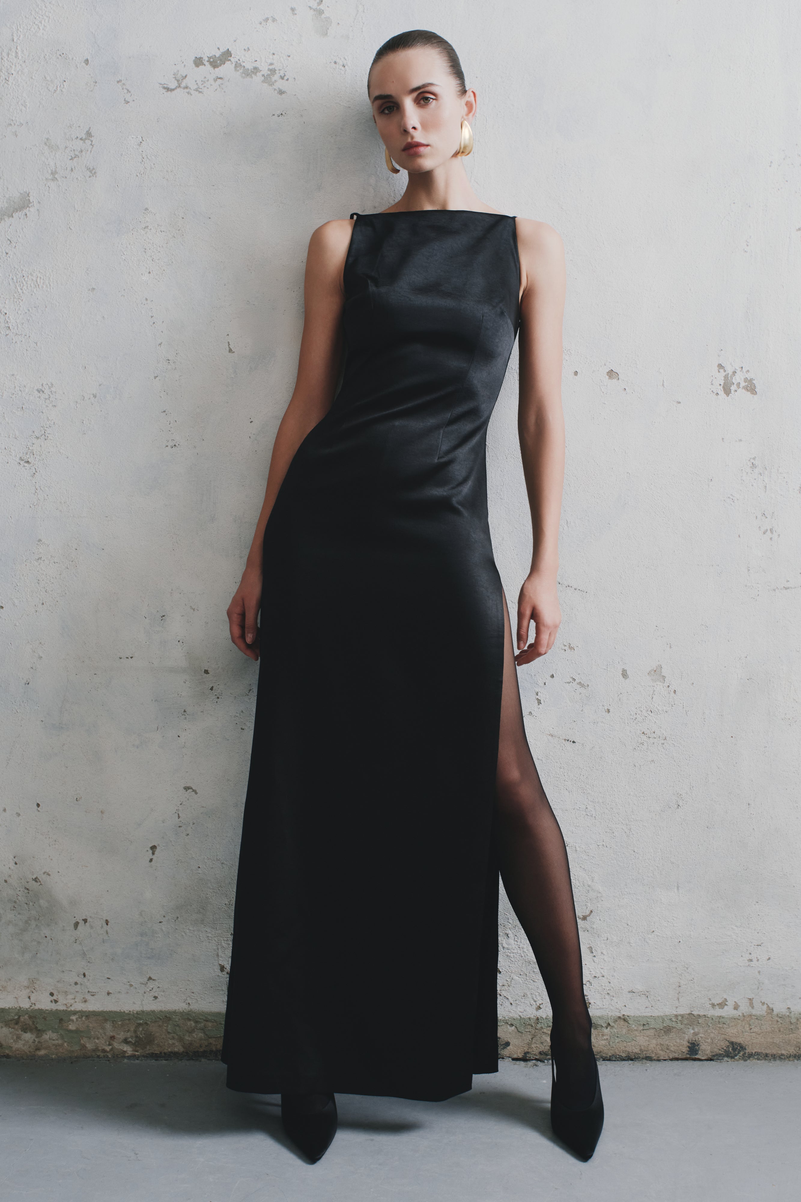 Violet Sleeveless Satin Maxi Dress - Black、mySite、solidvoid