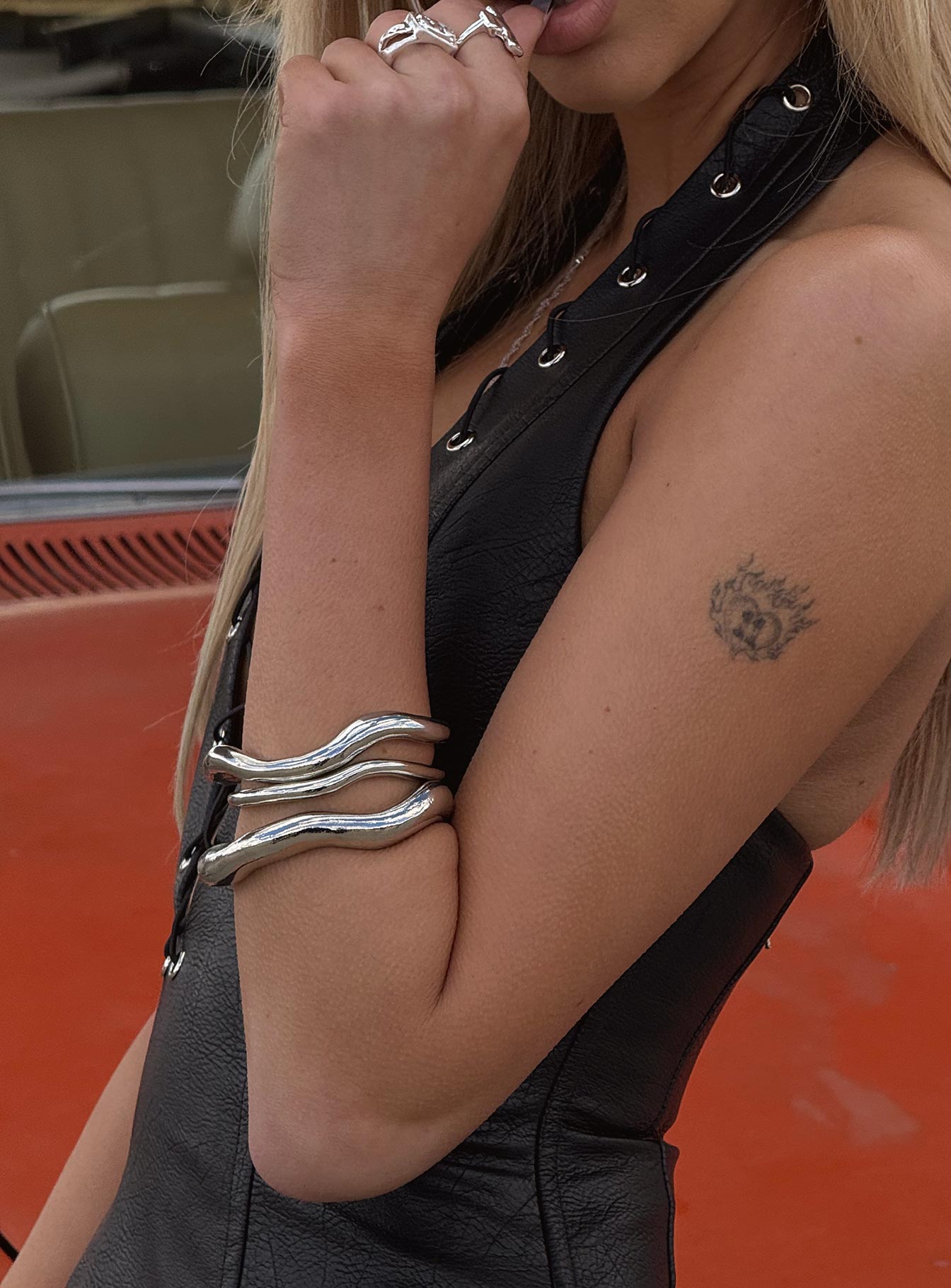 Soft Spoken Bracelet Set Silver、mySite、solidvoid