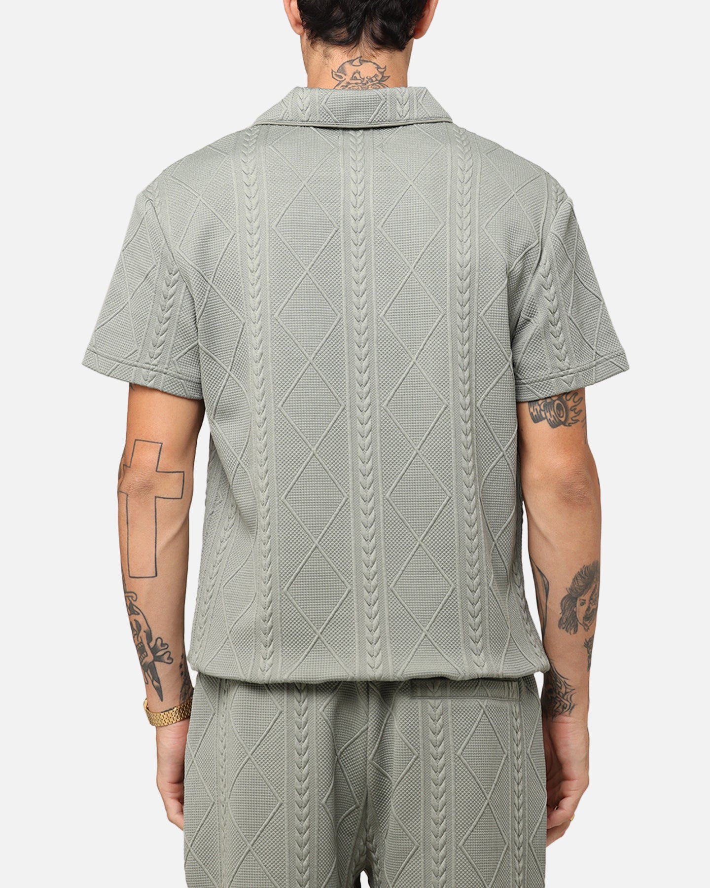 {product_title} - {shop_name}