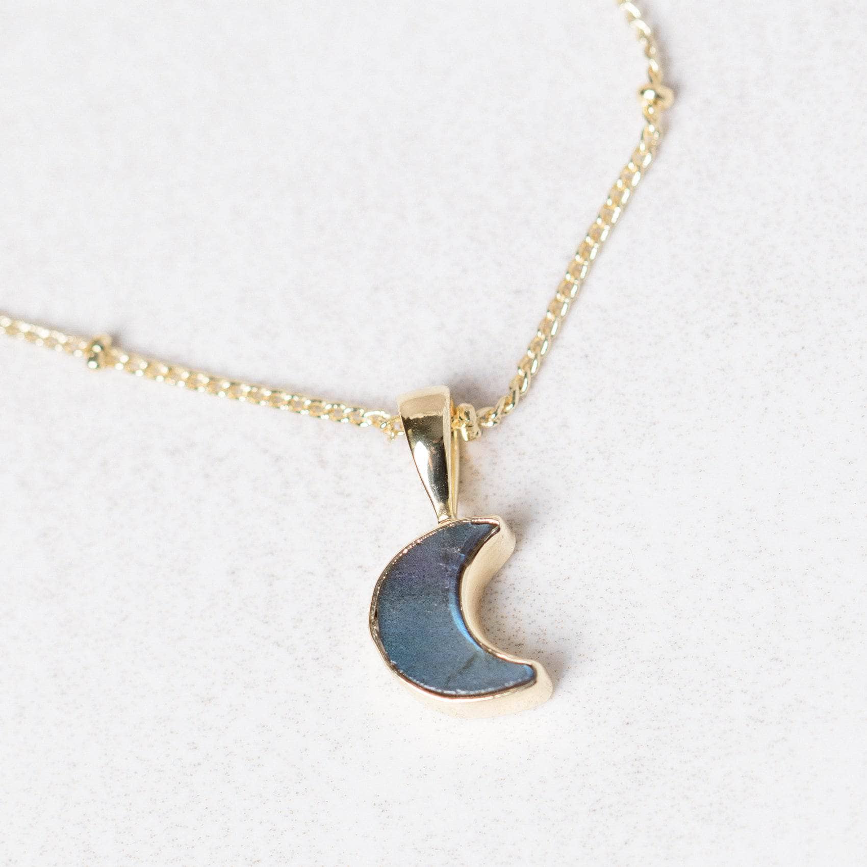 Crescent Moon Raw Gemstone Necklace、mySite、hinf8tx79