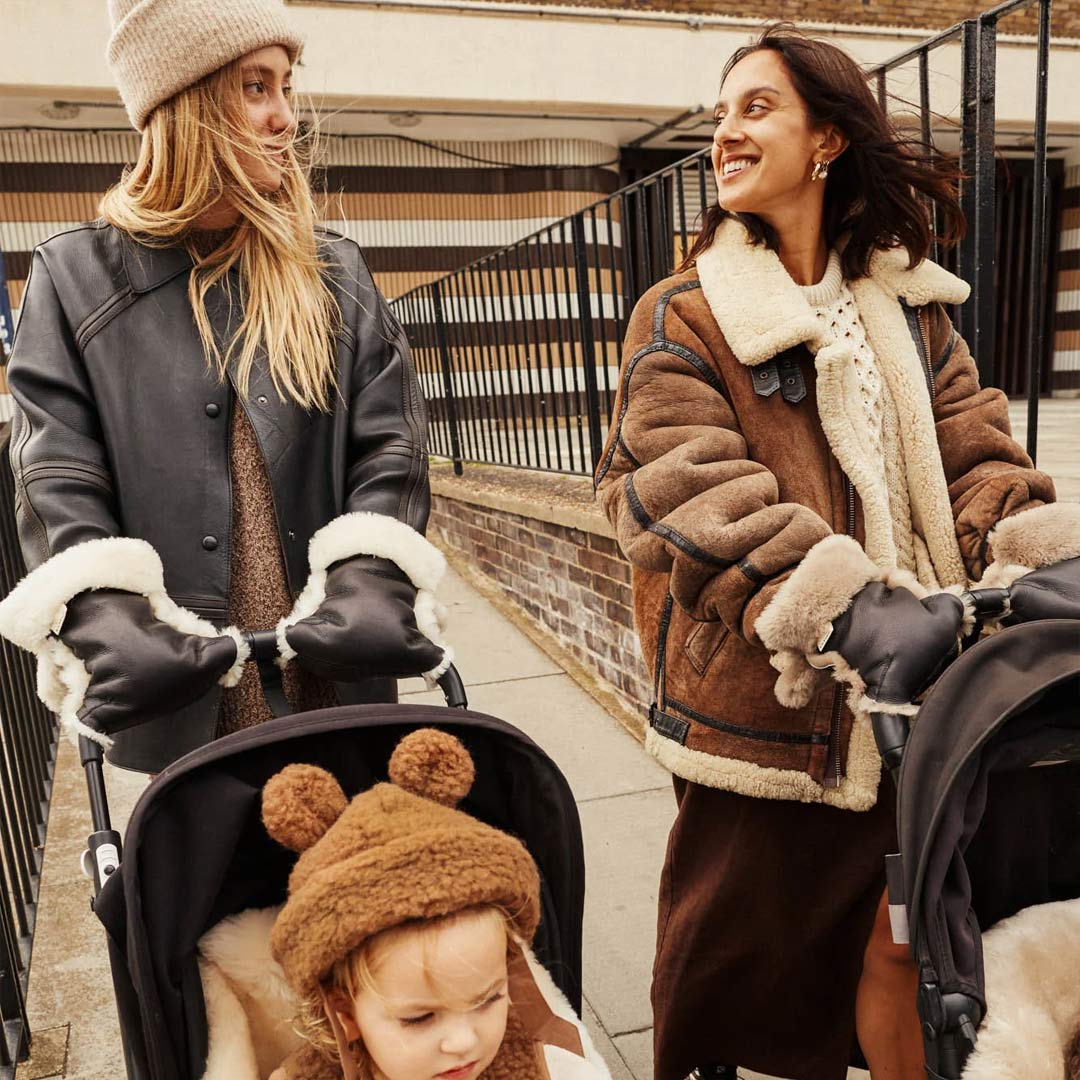  BINIBAMBA Coated Sheepskin Buggy Mittens - Noir + Milk、mySite、merchandisen