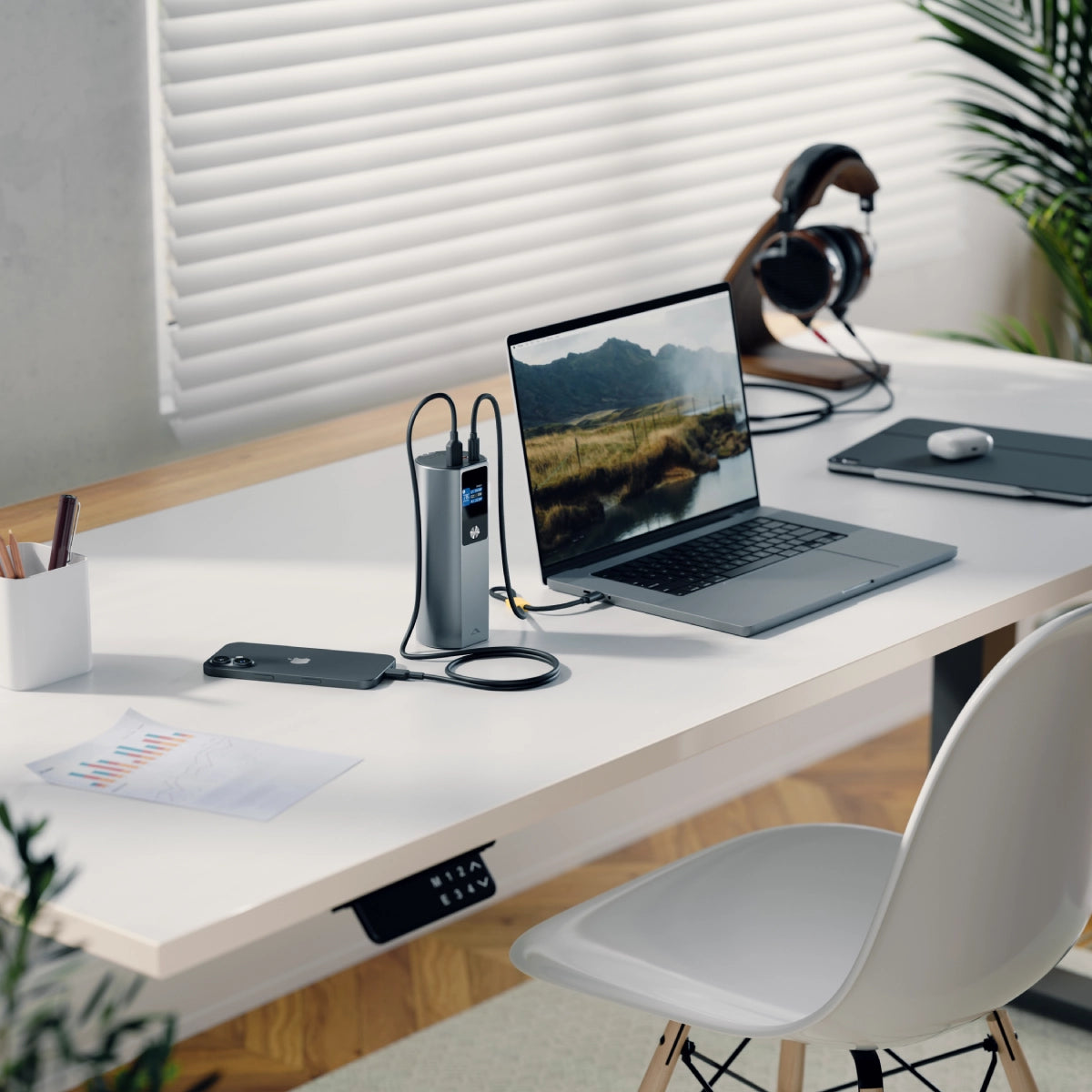 Ark Pro 27,600mAh Power Bank with 160W USB Charging & 50cm detachable USB-C Cable、mySite、fannypackpong