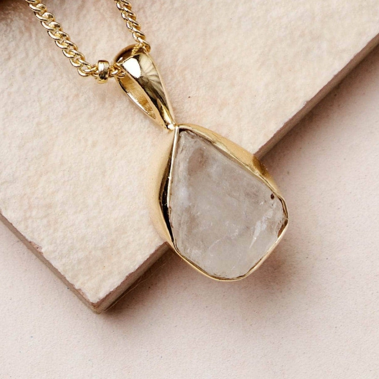 Rainbow Moonstone Raw Crystal Necklace、mySite、hinf8tx79