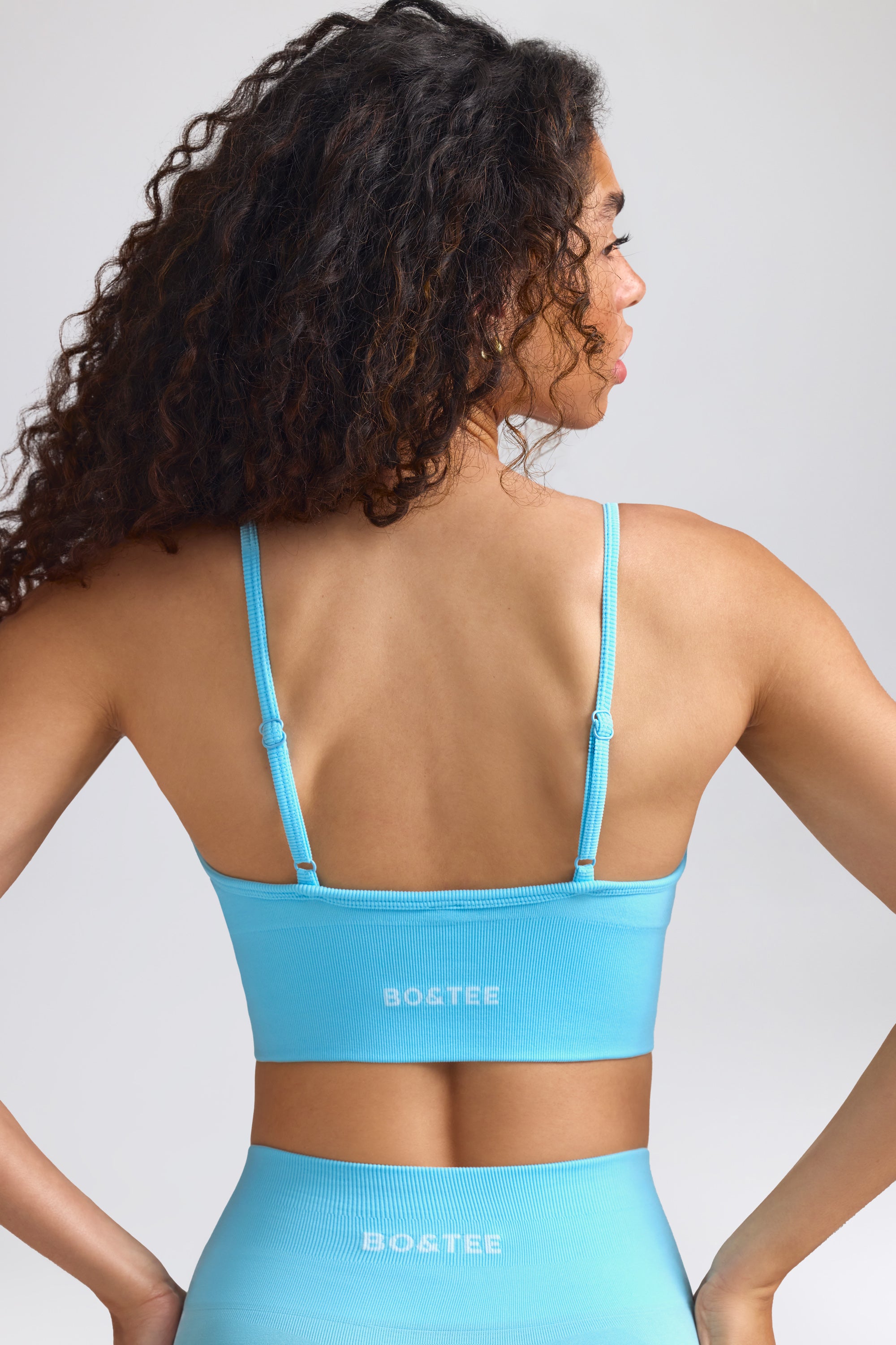 Define Luxe V-Neck Sports Bra in Sky Blue、mySite、solidvoid