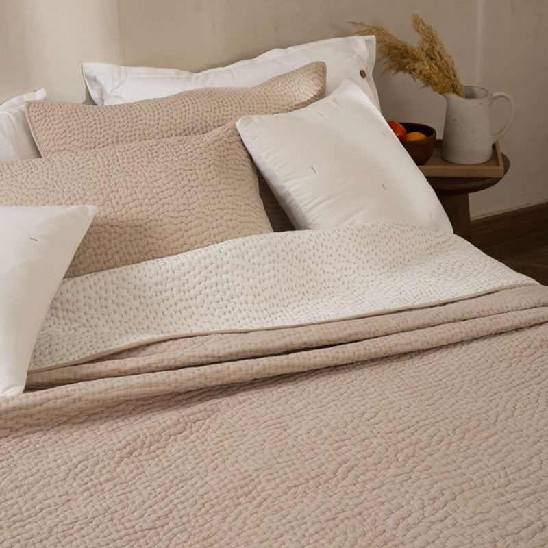 Cotton Bedspread with Pillow & Cushion Covers | Beige & Ivory | Set of 5、mySite、camillekostekn