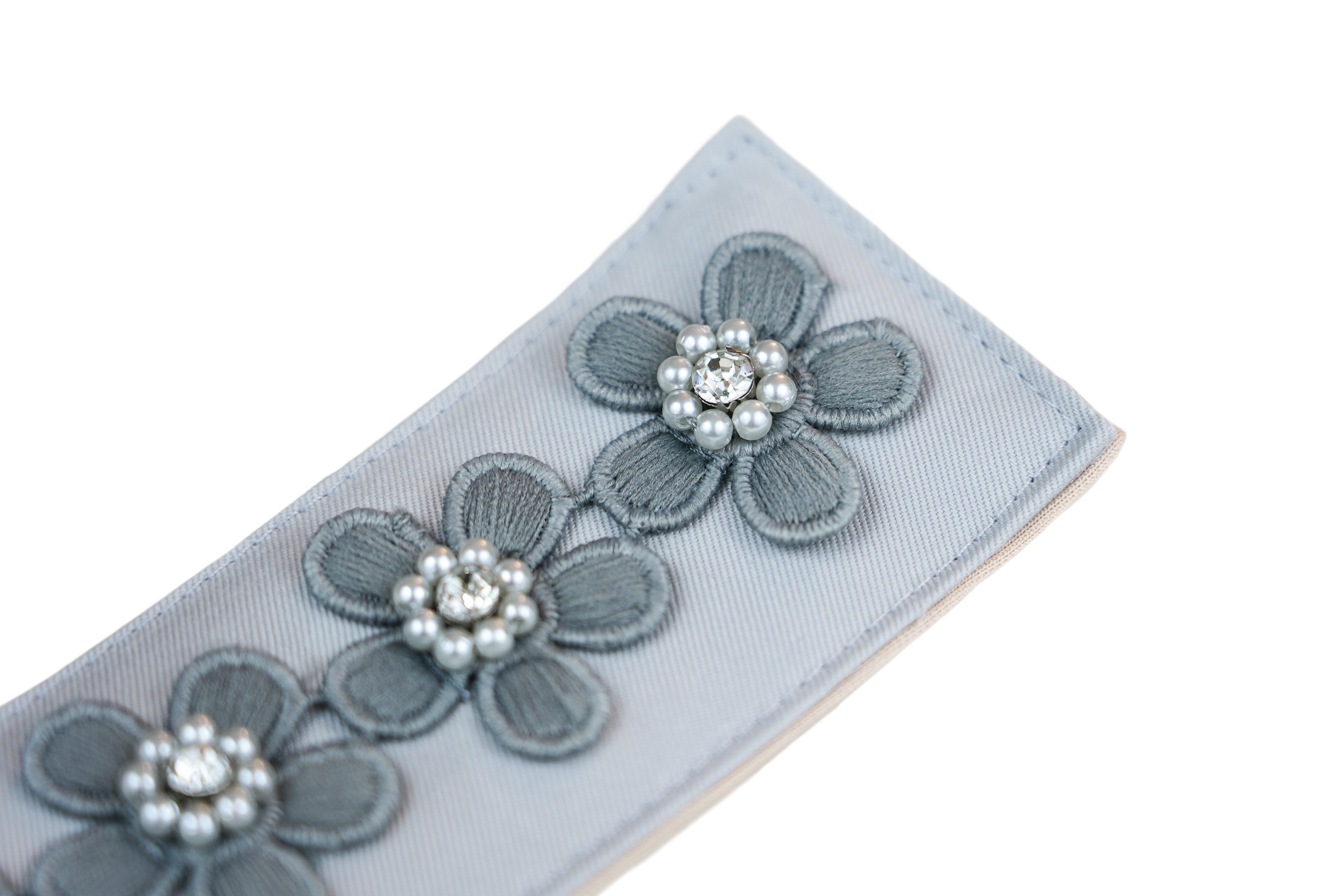  Grey Flowers Bra Back Cover、mySite、justintrudeaud