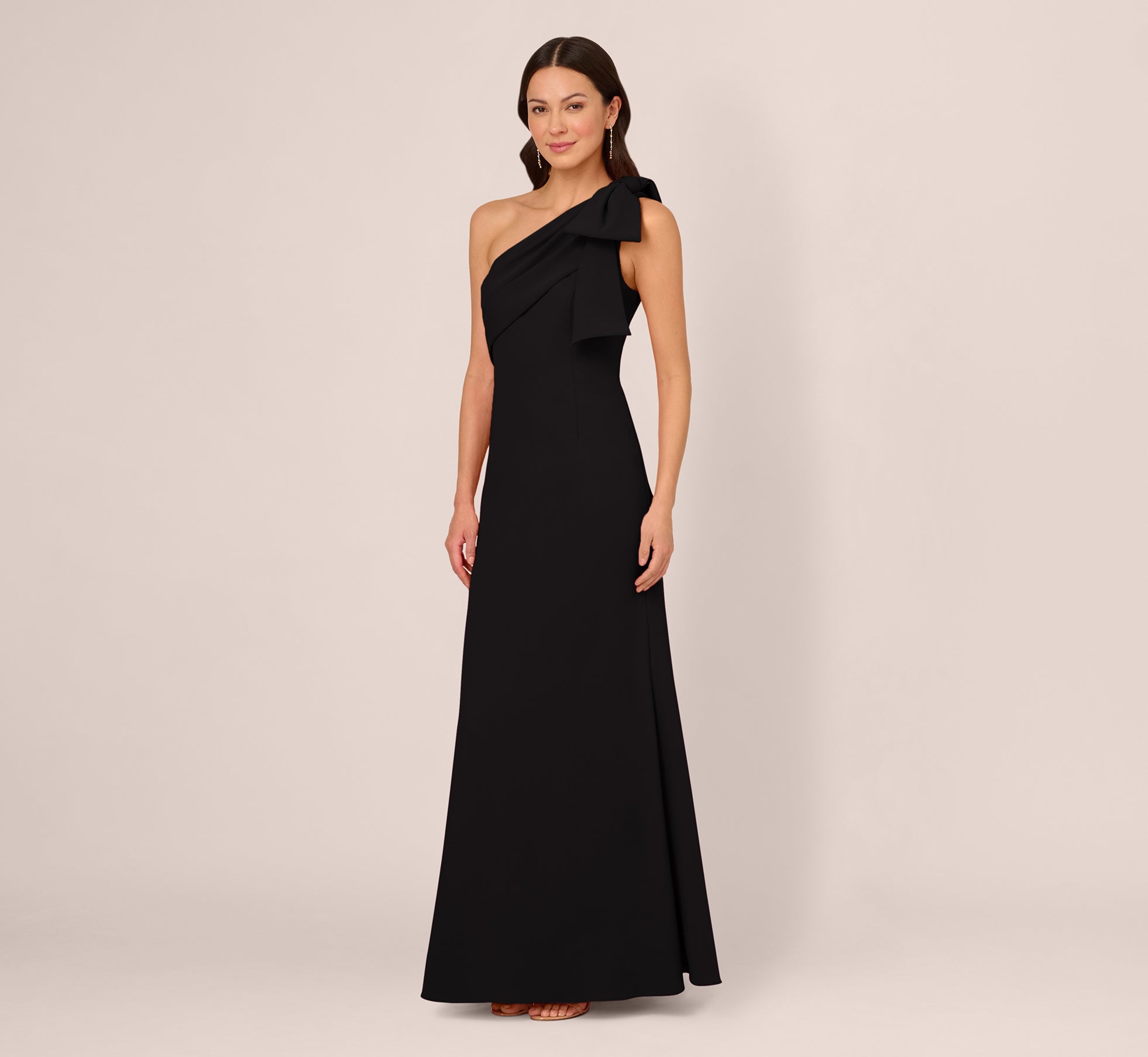 Stretch Crepe One Shoulder Mermaid Gown With Bow Accent In Black、mySite、solidvoid