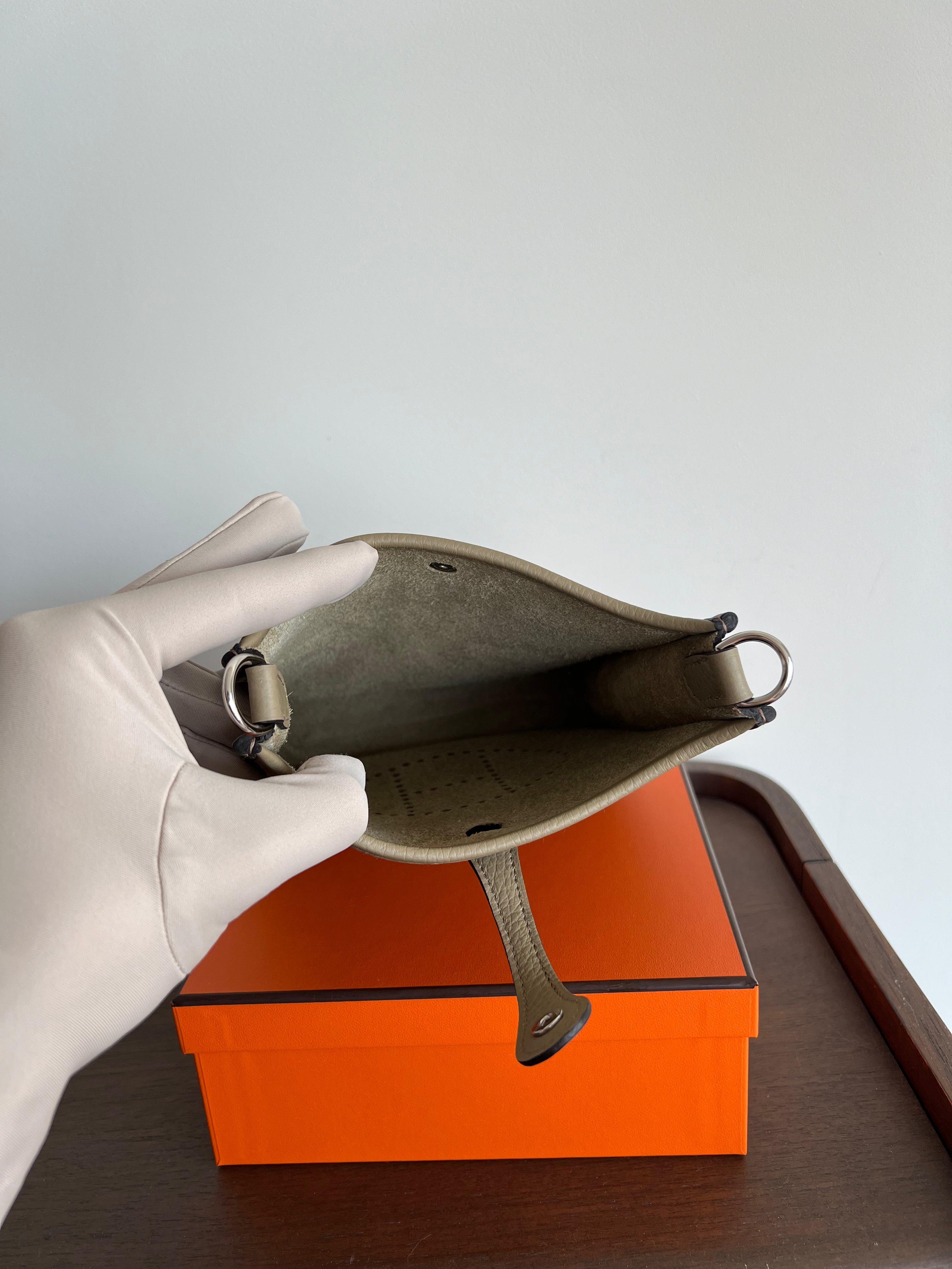 Hermès Mini Evelyne 16 Beige Marfa Clemence PHW、mySite、garminoutage.com