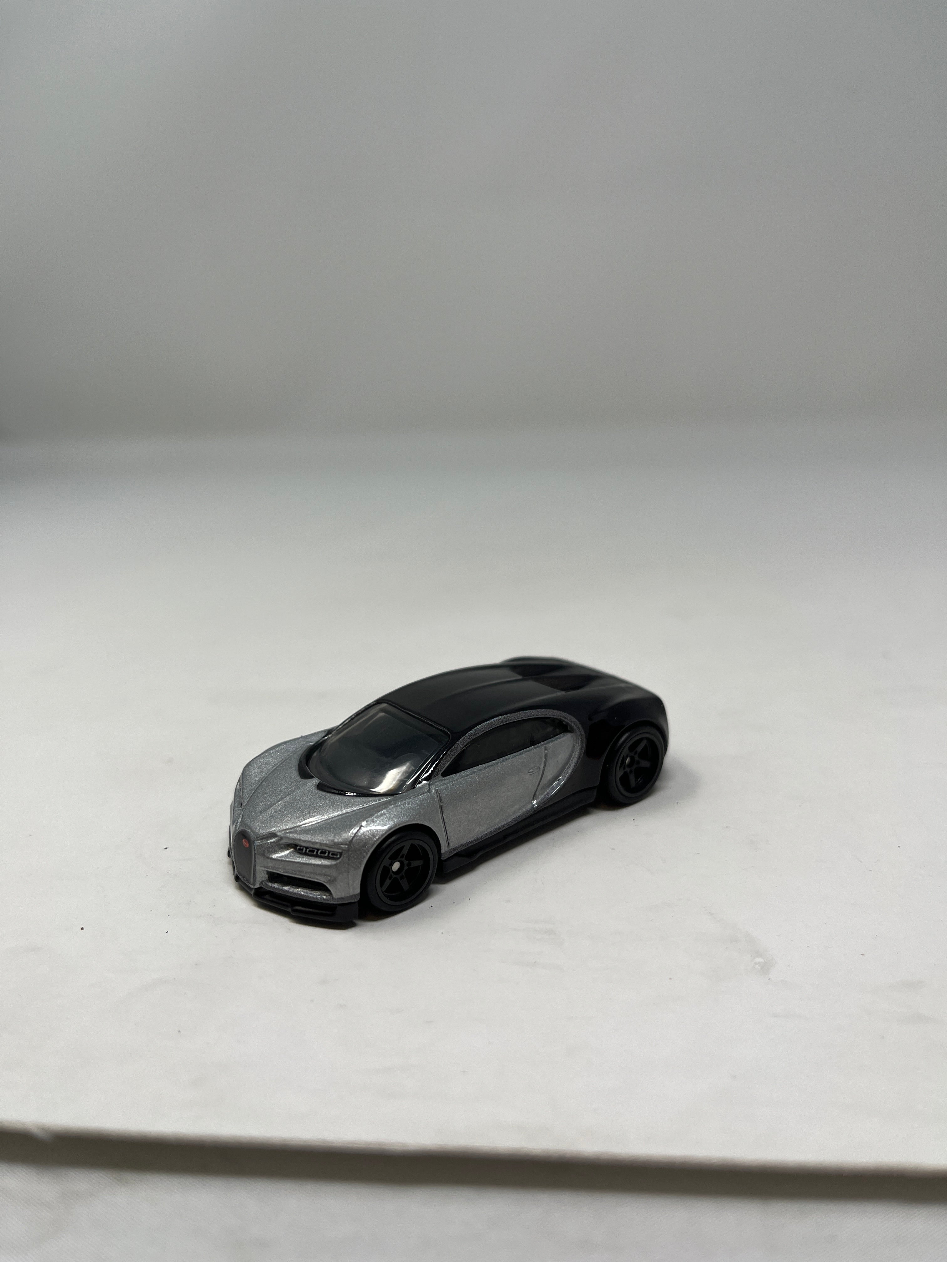 2016 Bugatti Chiron * Silver * Hot Wheels 1:64 scale Loose diecast、mySite、hgirdovlk