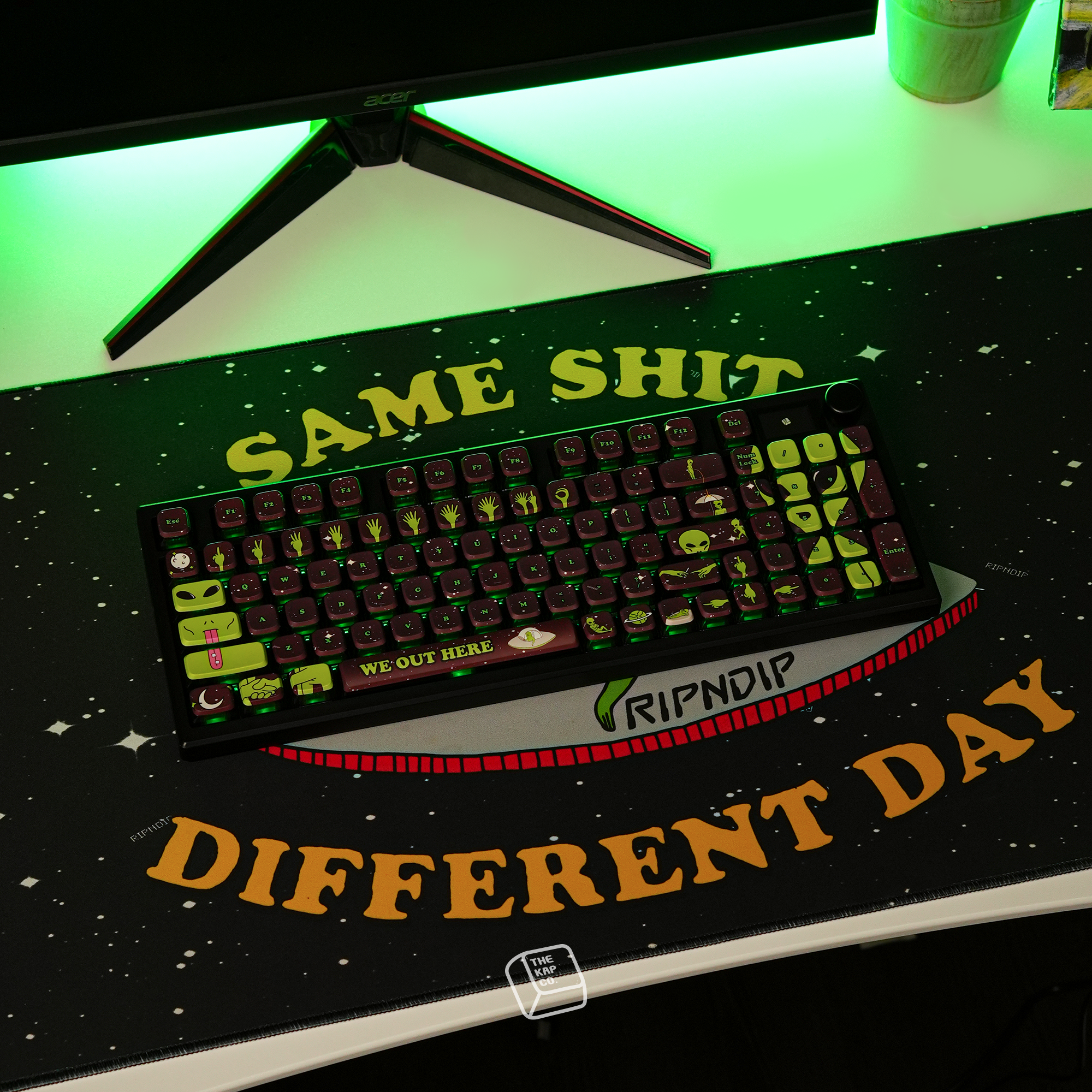  We Out Here Keyboard Set (Asst)、mySite、merchandisen